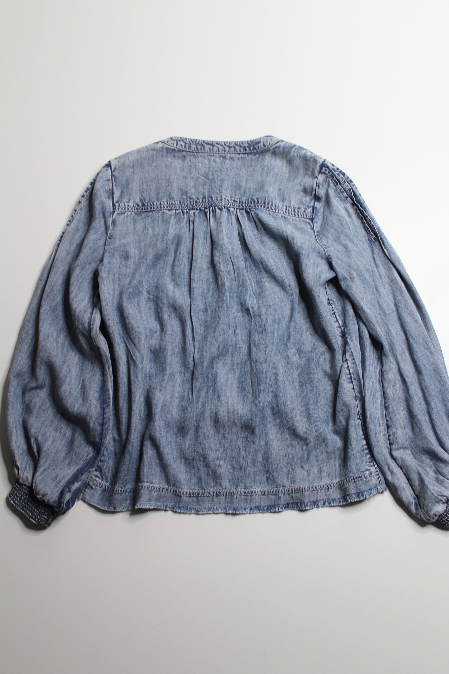 Anthropologie pilcro norah denim pintucked pullover blouse, size xs (loose fit) (additional 30% off)