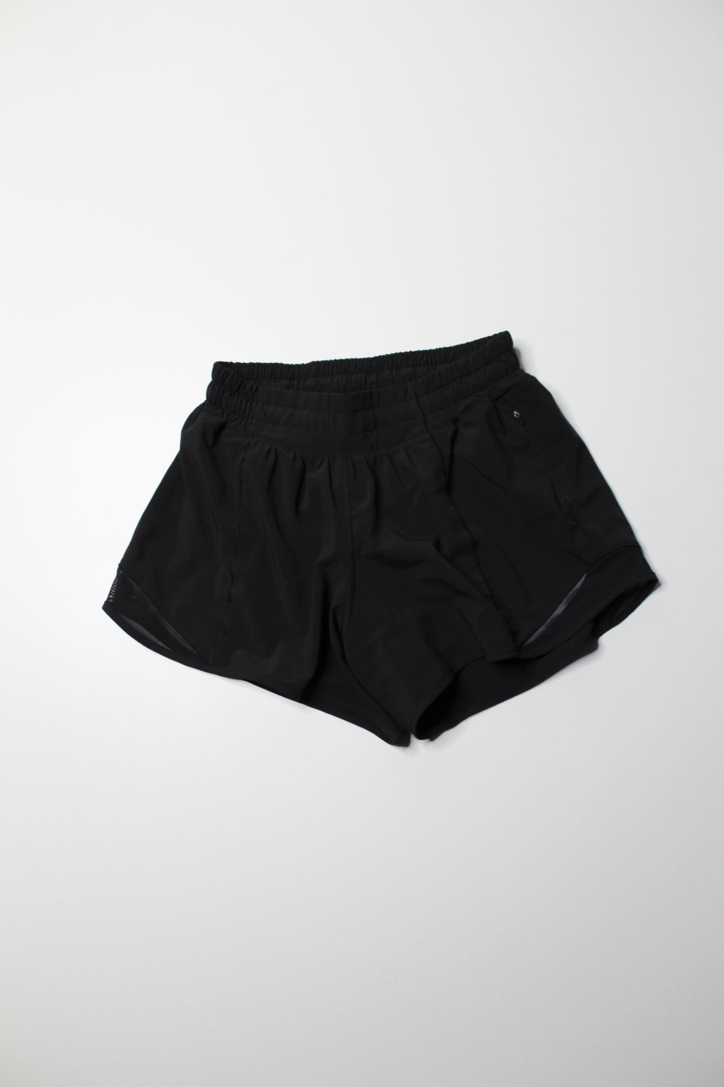 Lululemon black ‘hotty hot’ shorts, size 4 (4”)