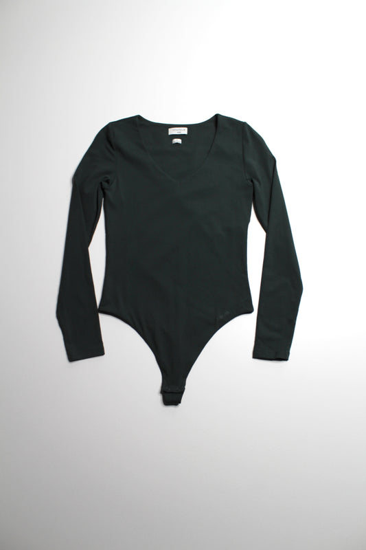 Aritzia Babaton dark green v neck ‘contour crew’ long sleeve bodysuit, size xs (ON HOLD)