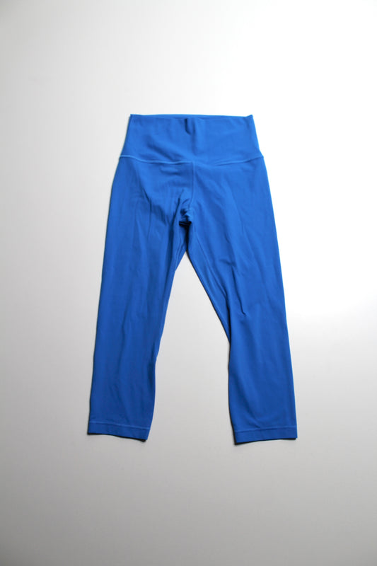 Lululemon poolside ‘align’ crop leggings, size 6 (21”)