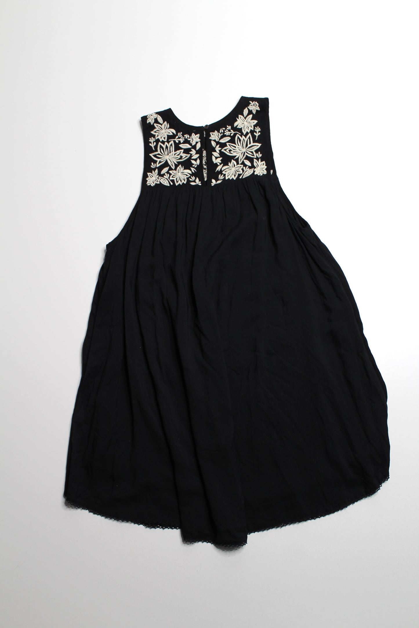 Aritzia black dress, size xs (loose fit)
