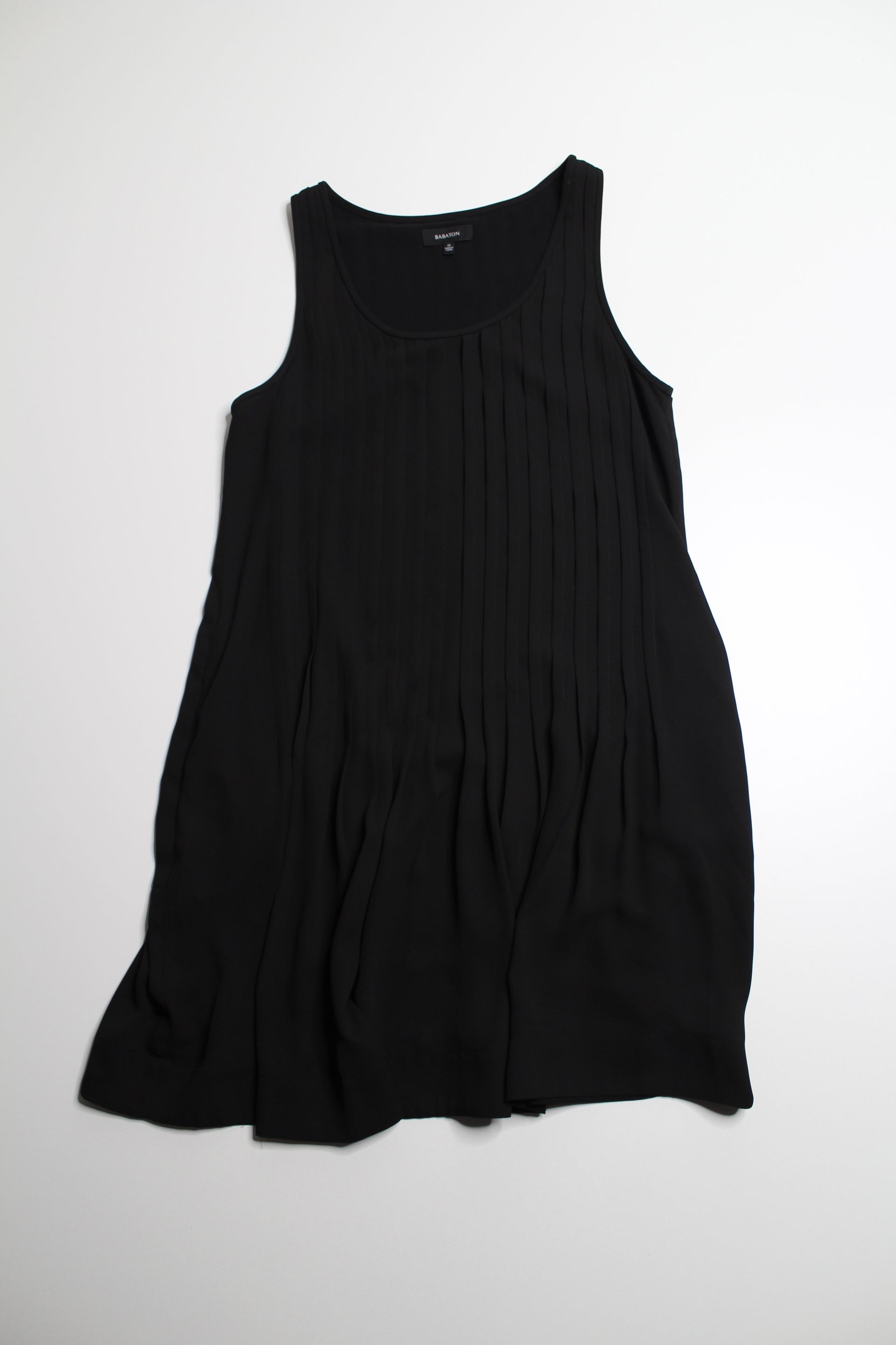 Aritzia babaton black pleated dress, size xs (loose fit) (was $58) – Belle  Boutique Consignment