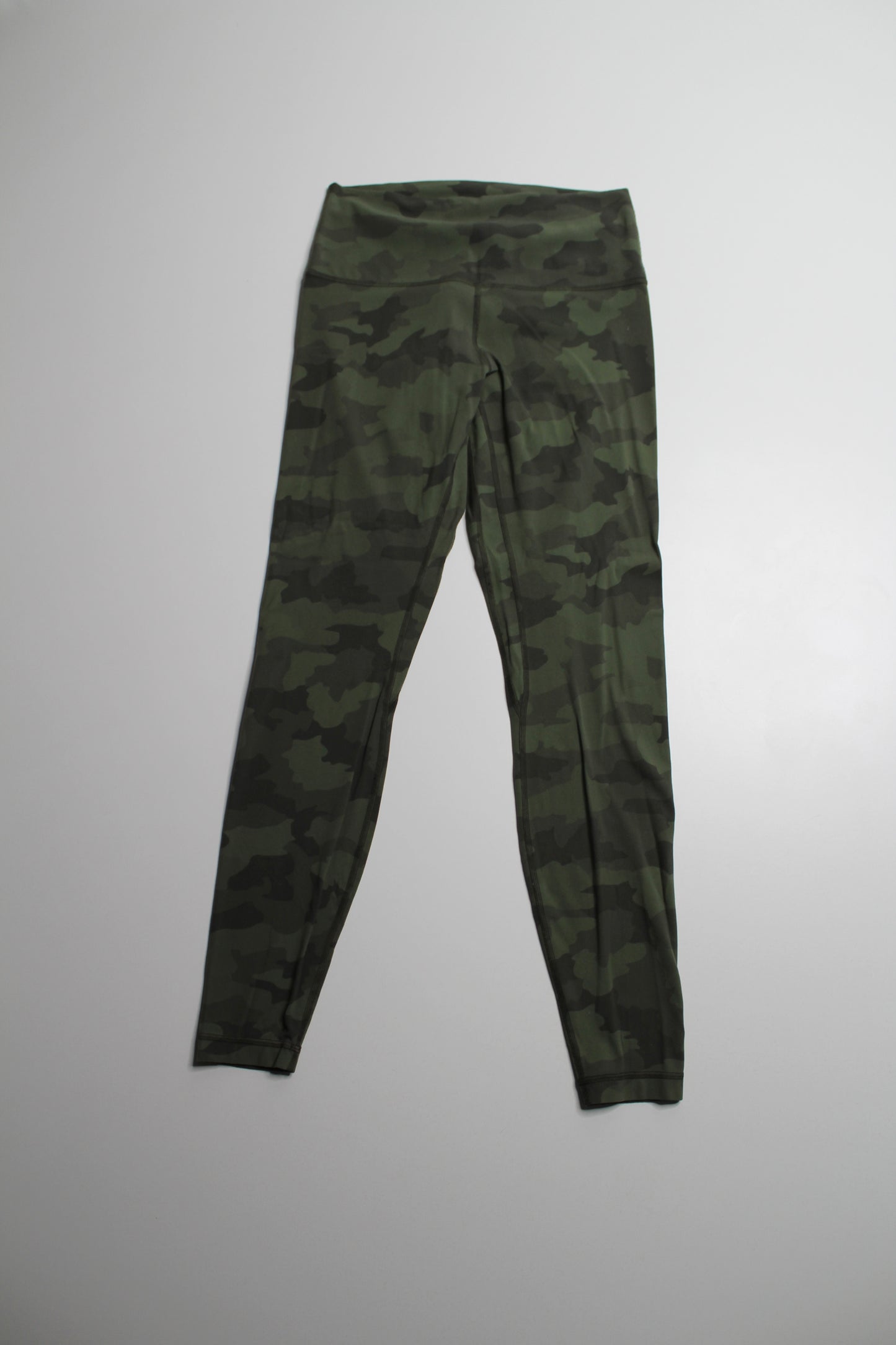 Lululemon green camo ‘align’ leggings, size 8 (28")
