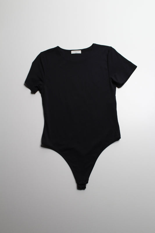 Aritzia Babaton black ‘contour crew’ short sleeve bodysuit, size large