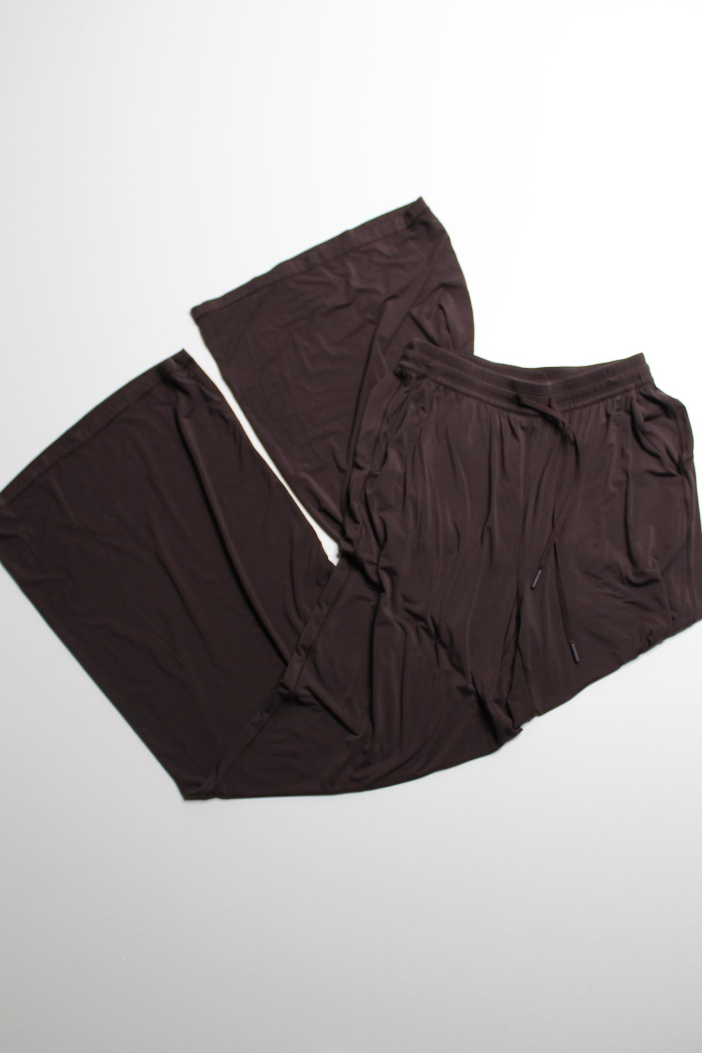 Lululemon espresso ‘modal high rise wide leg lounge’ pant, size 6