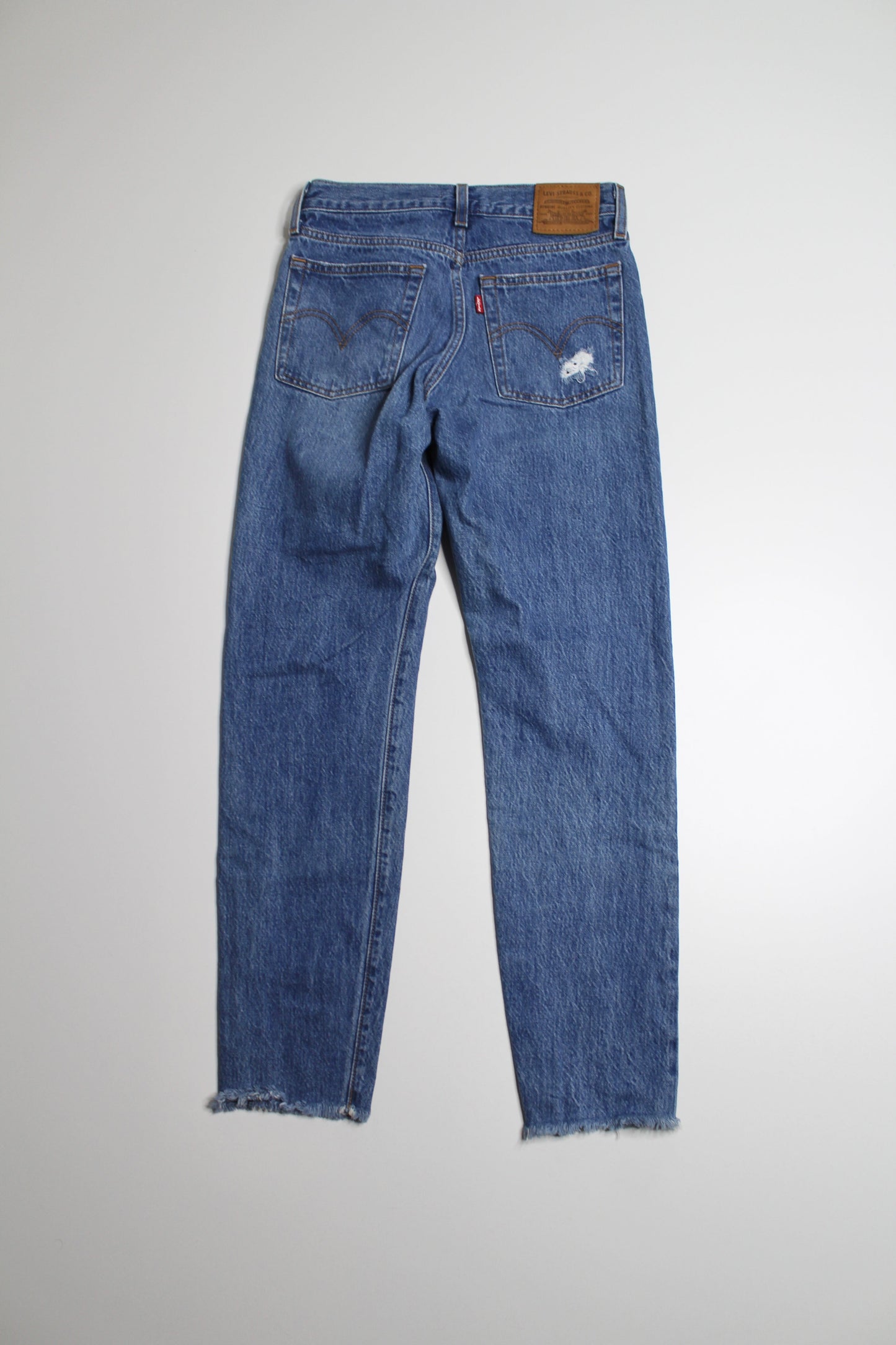 Levi's high rise wedgie jeans, size 25