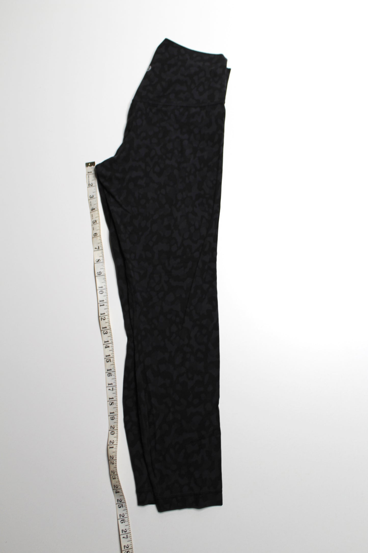 Lululemon wild thing camo ‘align’ legging, size 8 *matching bra available