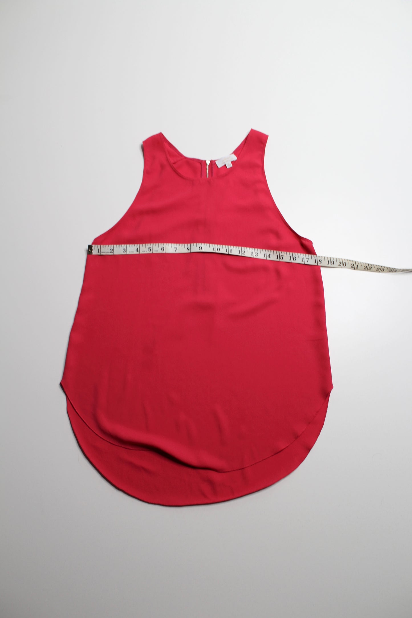 Aritzia Wilfred sleeveless blouse, size medium