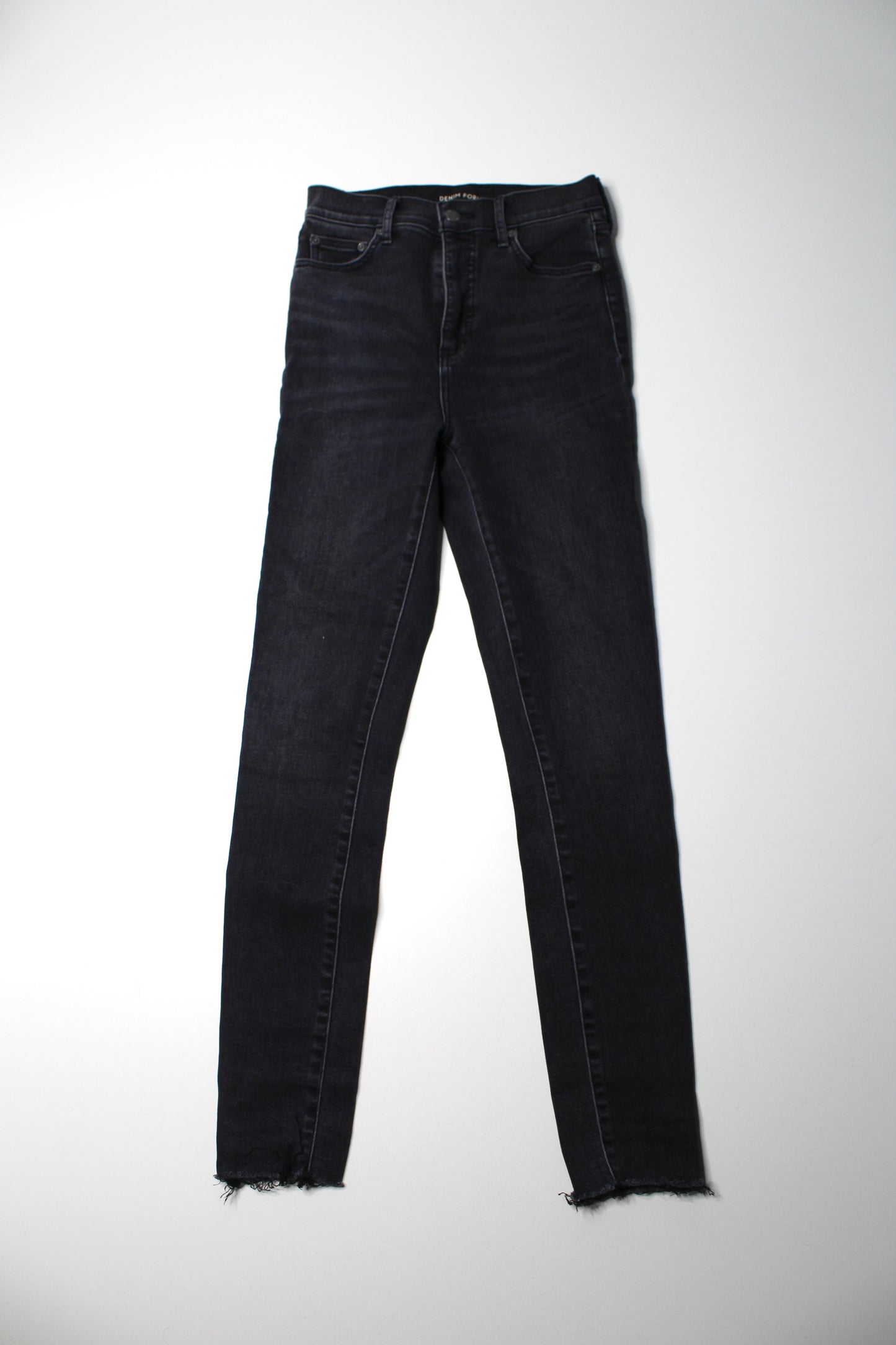 Aritzia Denim Forum dark wash ‘Yoko high rise slim’ jeans, size 26