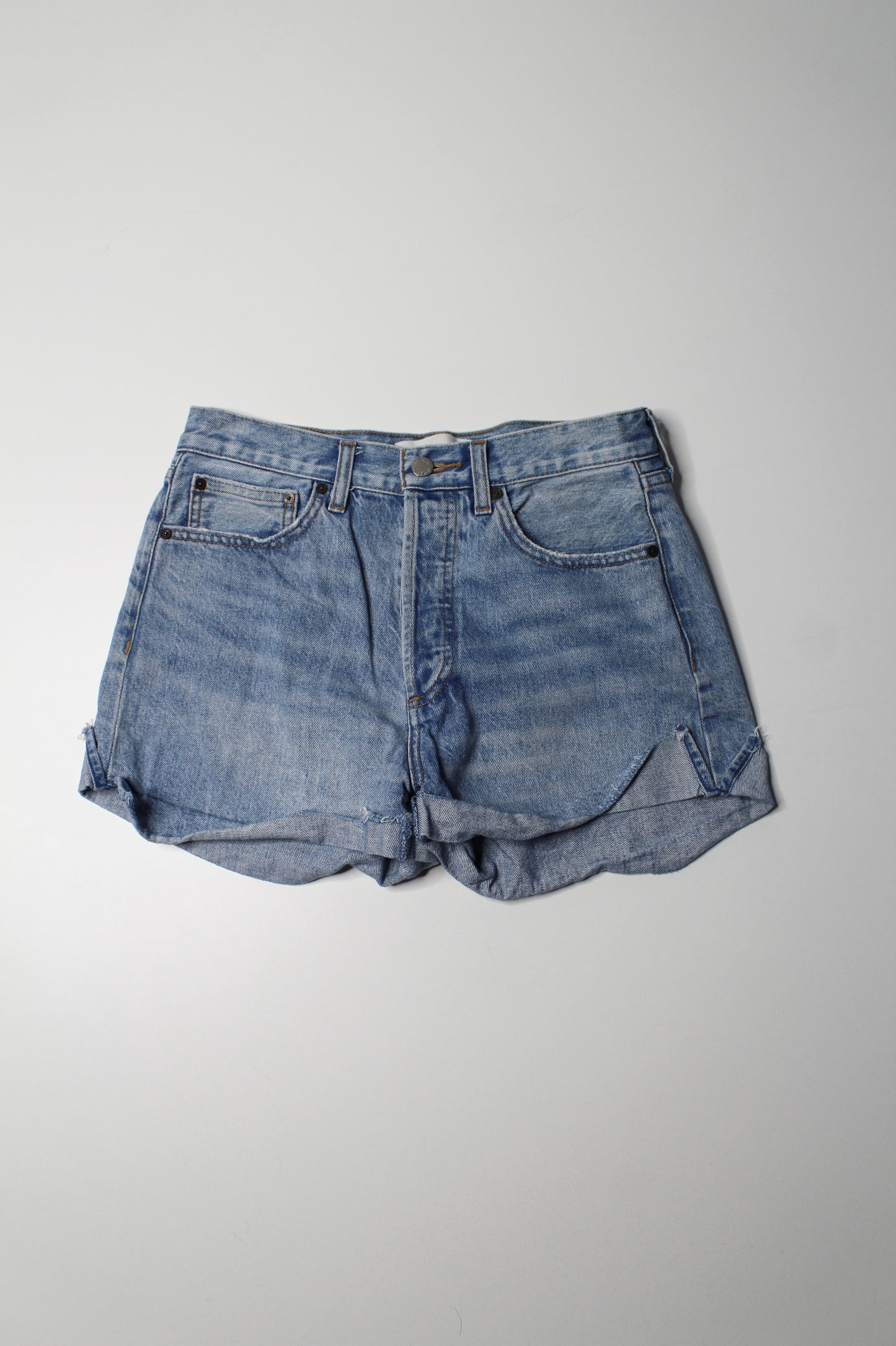 Aritzia Denim Forum ‘the farrah’ jean shorts, size 27
