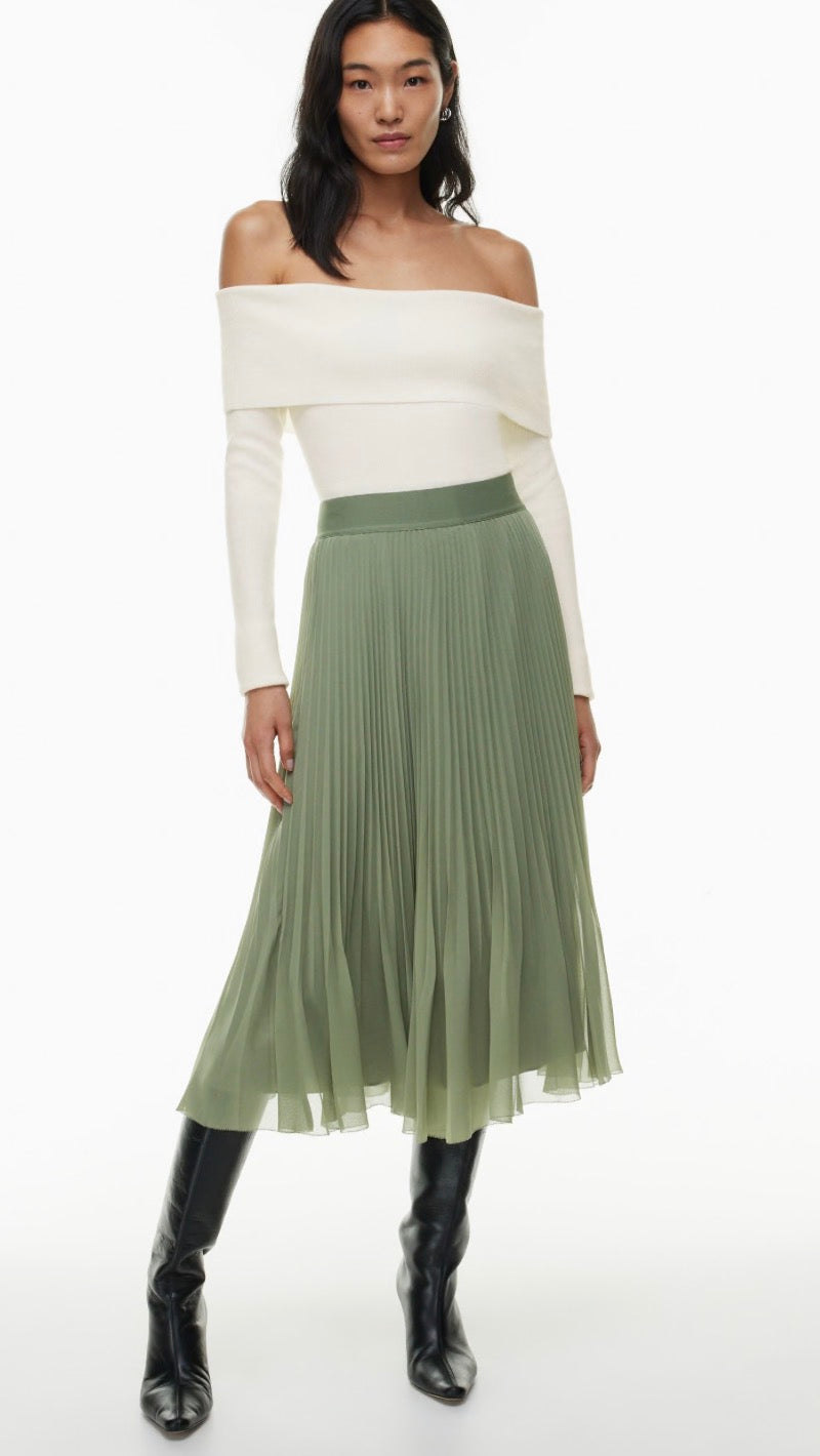 Aritzia Wilfred bitter sage (light olive green) ‘twirl’ skirt, size small
