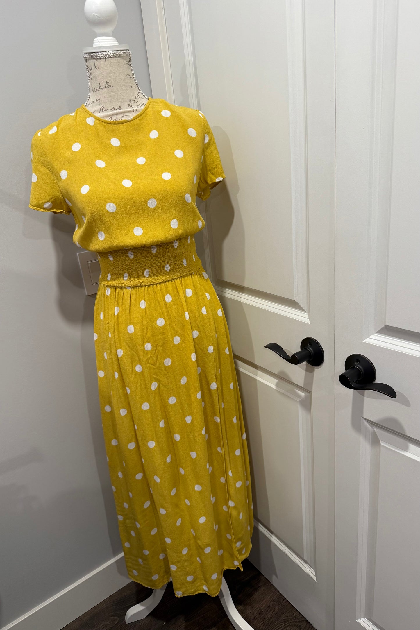 Aritzia Wilfred yellow polka dot ‘maxime’ midi dress, size small