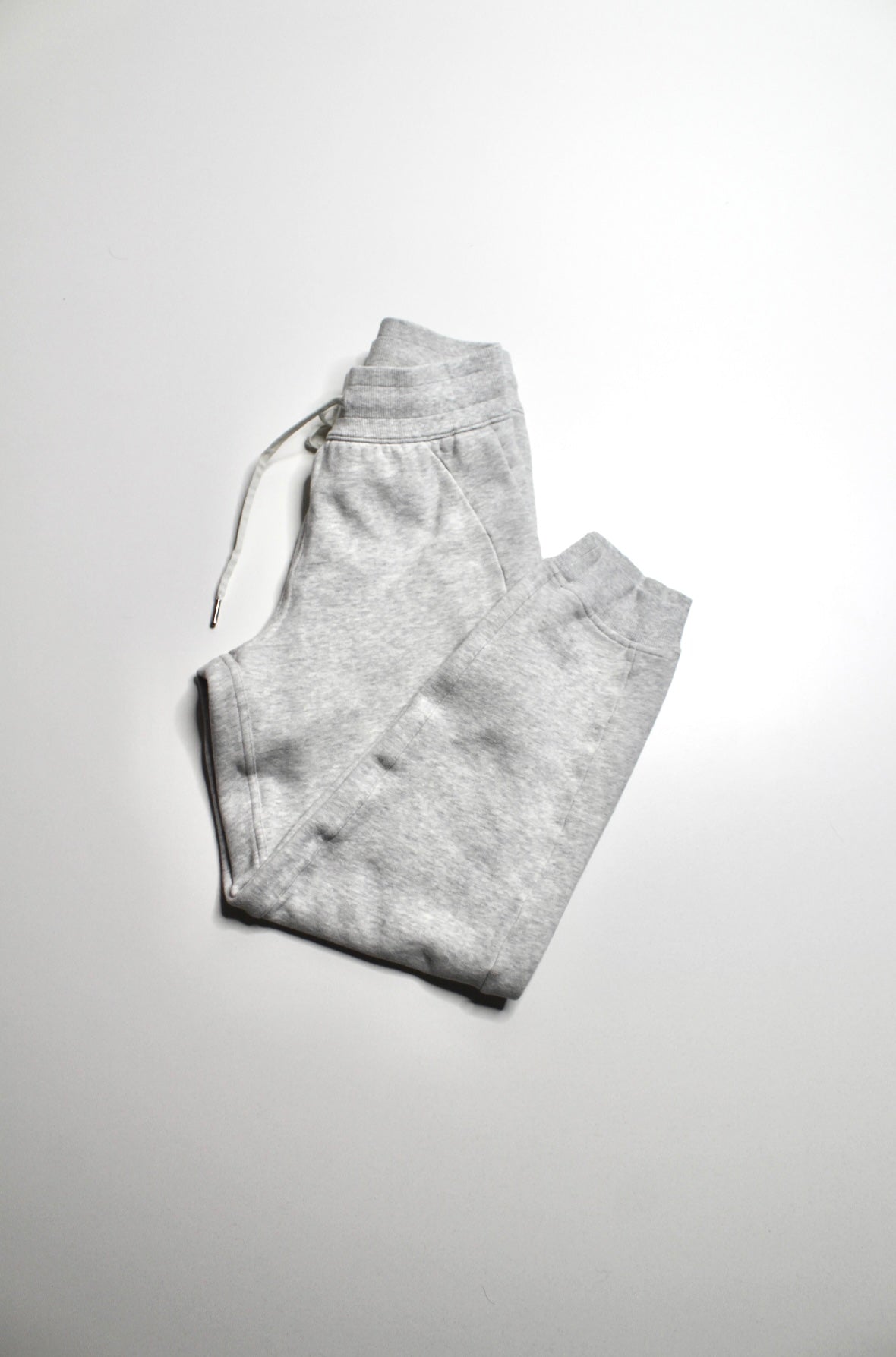 Lululemon heathered light grey ‘scuba’ jogger, size 4