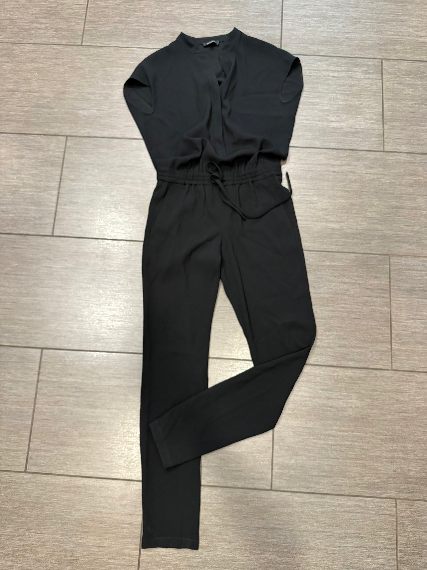 Aritzia babaton black jumpsuit, size xxs (relaxed fit top) (sale: was $48)