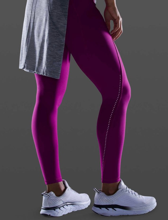 Lululemon chase the chill High-Rise Tight, size 6 28"