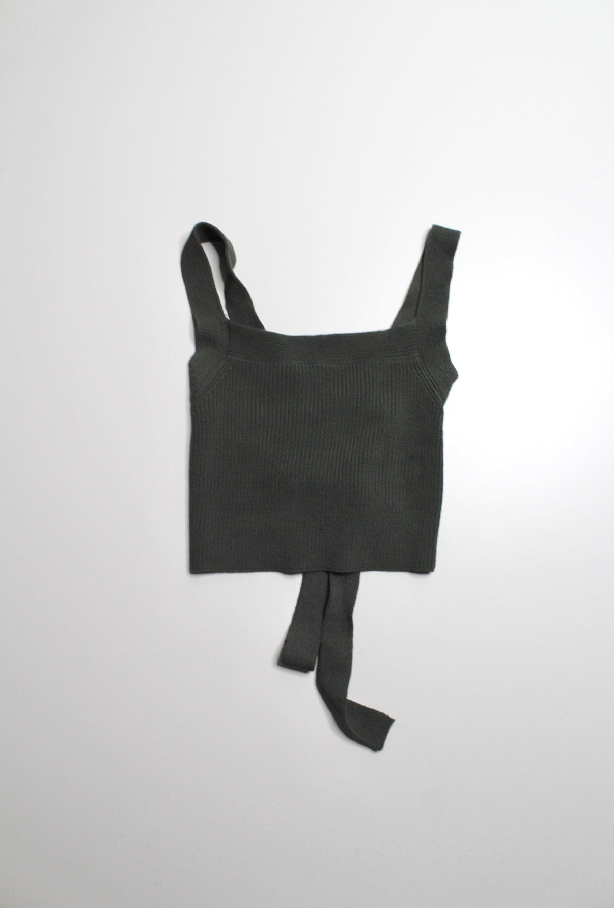 Aritzia Wilfred sage green ‘cayenne’ cropped knit open back tank, size small