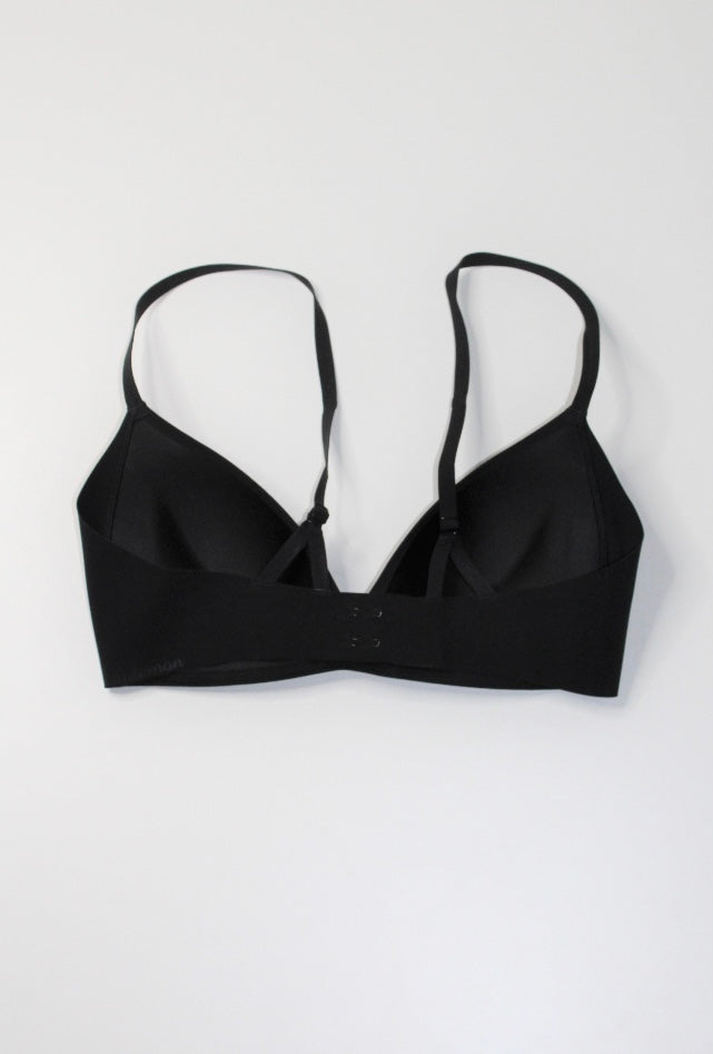 Lululemon black ‘take shape’ bra, size 34C