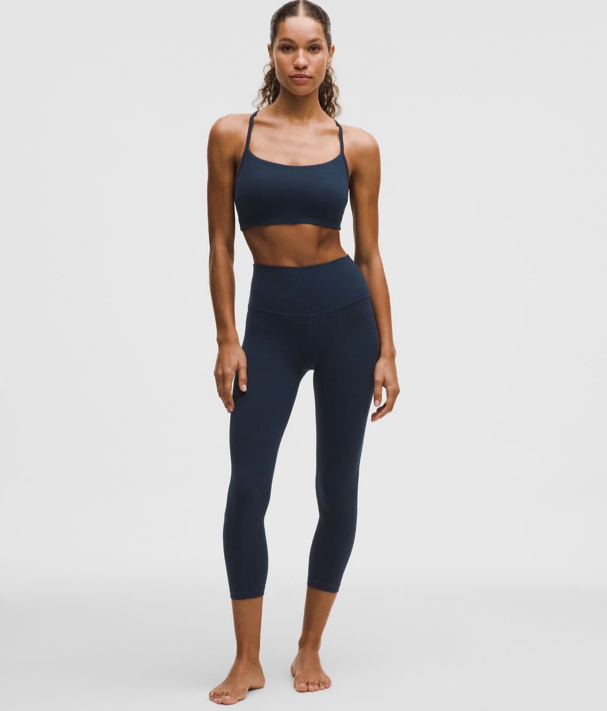 Lululemon navy ‘align’ crop legging, size 6 (23”)