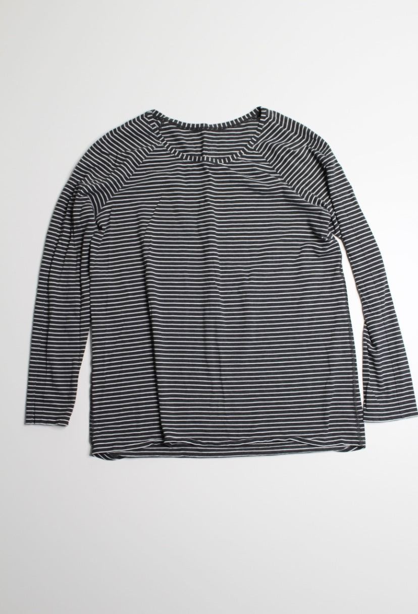 Lululemon modern stripe heathered black white emerald long sleeve, no size. Fits like 8