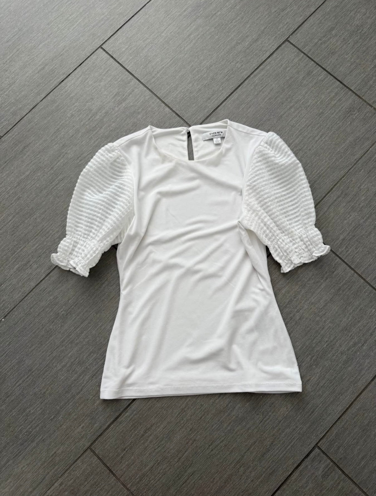 Ever New cream stretchy puff sleeve blouse, size xs