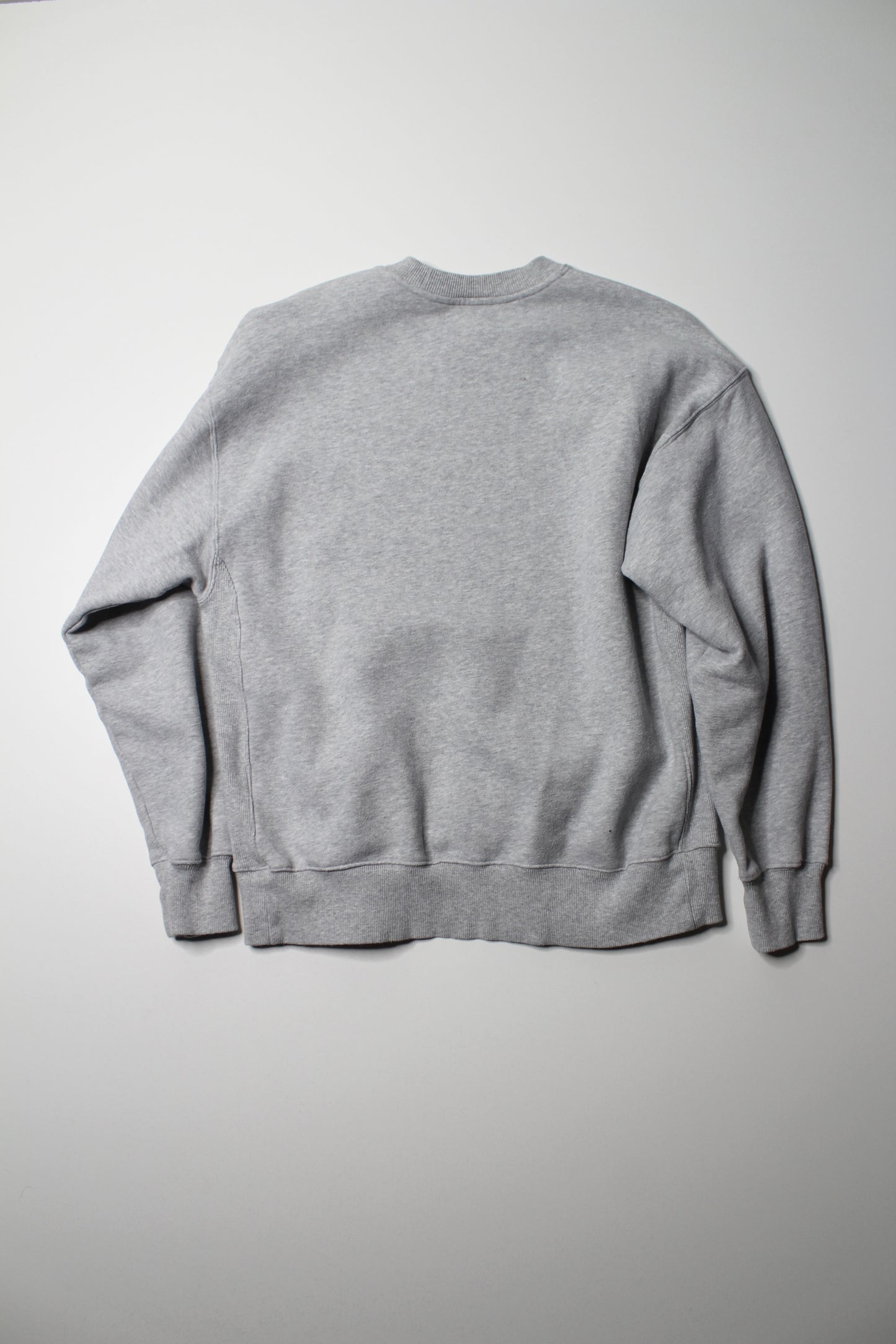 Aritzia grey TNA ‘sweat fleece cozy fleece’ boyfriend crew sweatshirt, size medium (loose fit)