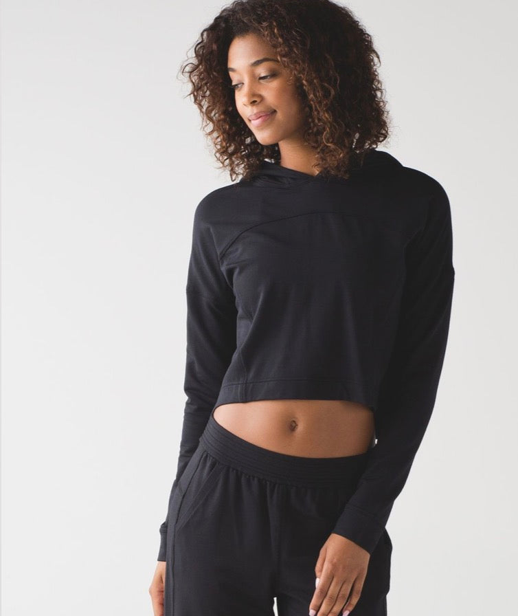 Lululemon black stretch French terry ‘ceremony’ pullover hoodie, no size. Fits like 4 (oversized fit)