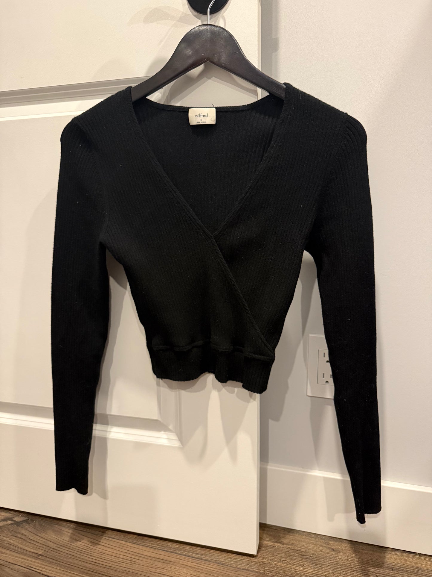Aritzia Wilfred black faux wrap ribbed knit long sleeve, size medium