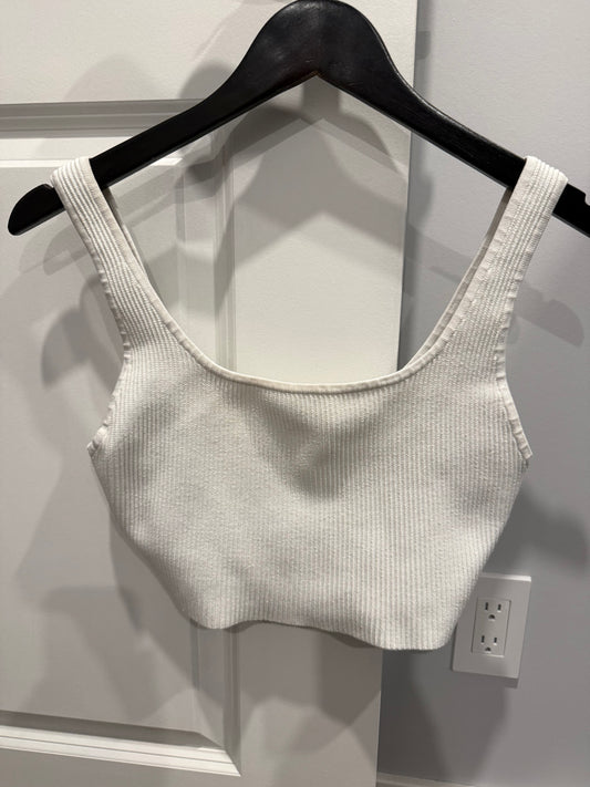 Aritzia Babaton cream ribbed cropped sculpt tank, size medium