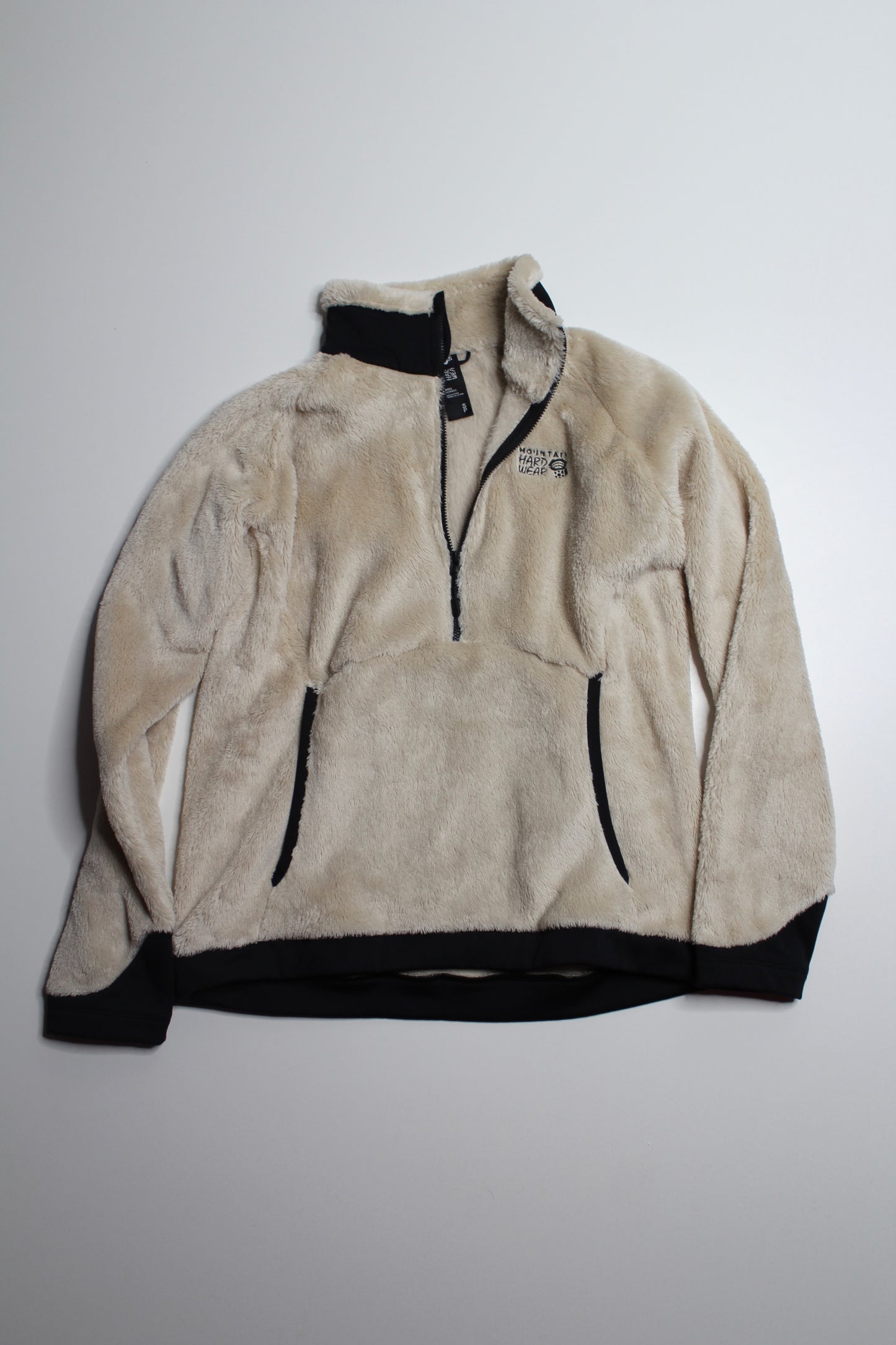 Mountain Hardware tan/black polartec high loft 1/2 zip fuzzy pullover, size small (unisex)