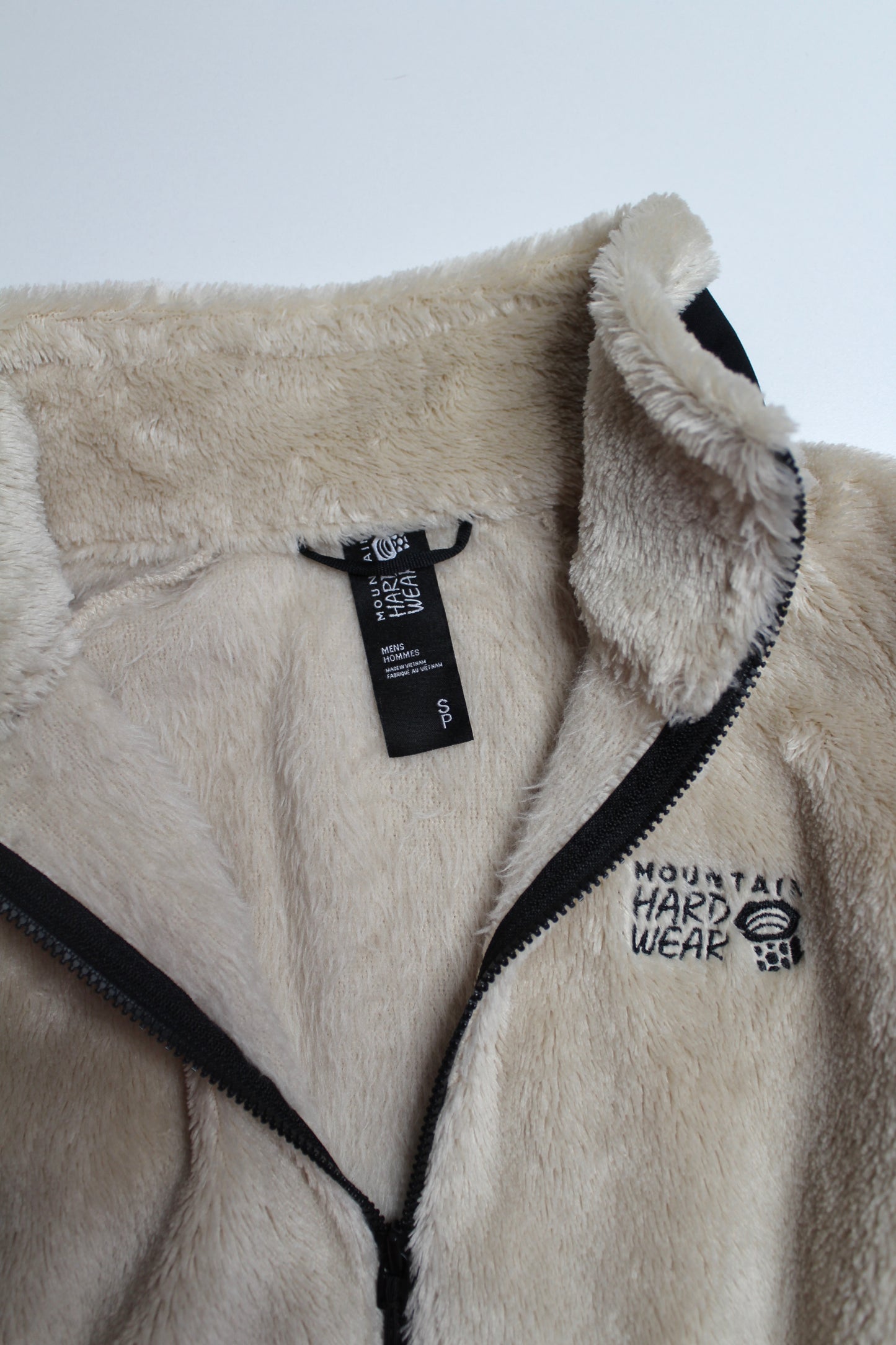 Mountain Hardware tan/black polartec high loft 1/2 zip fuzzy pullover, size small (unisex)