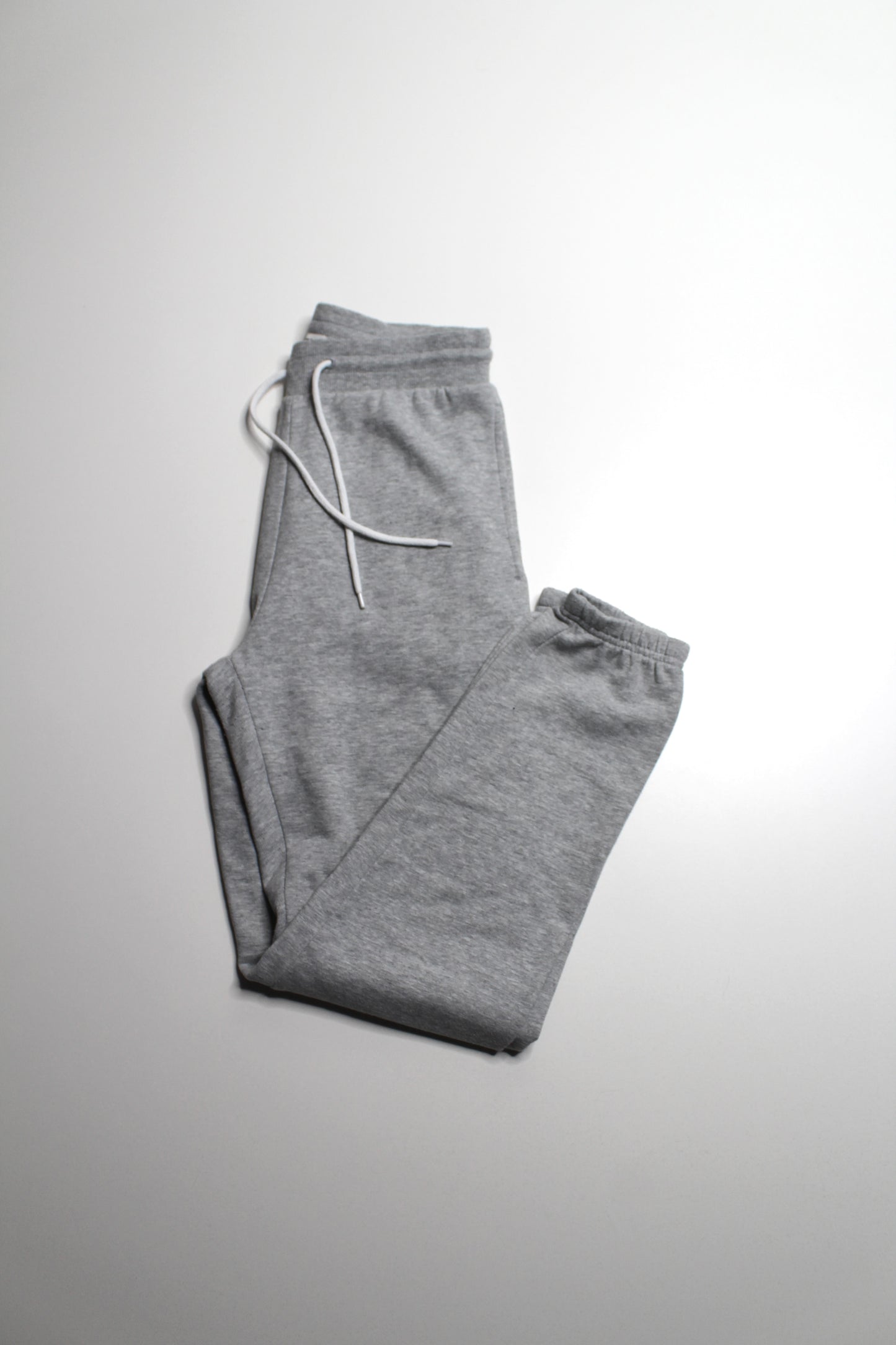 Aritzia Sunday Best grey joggers, size xsmall