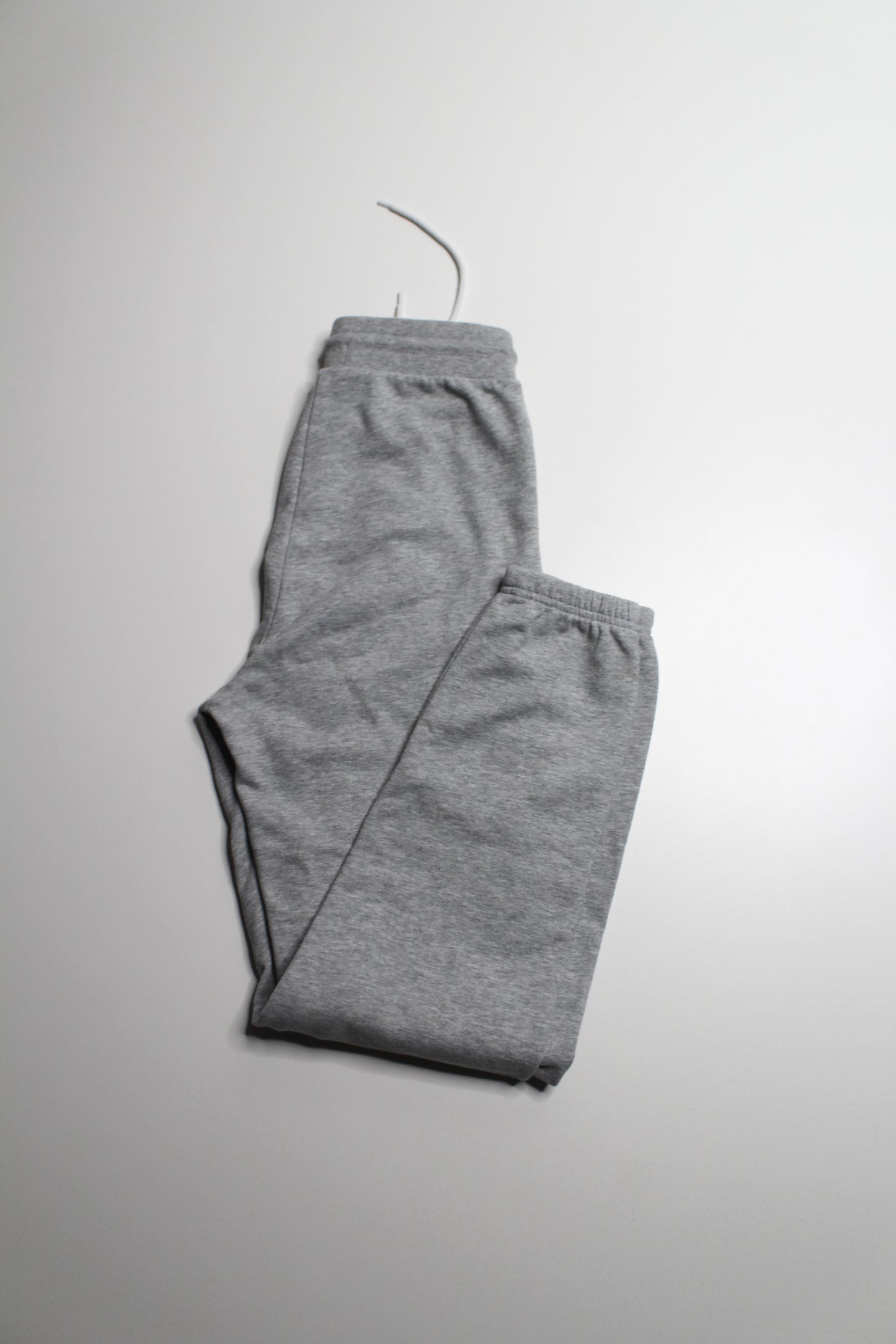Aritzia Sunday Best grey joggers, size xsmall
