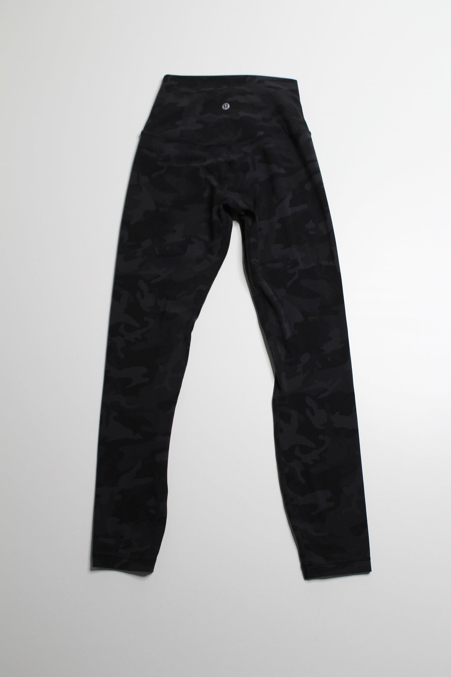 Lululemon 365 heritage black camo ‘align’ legging, size 4 (25”)