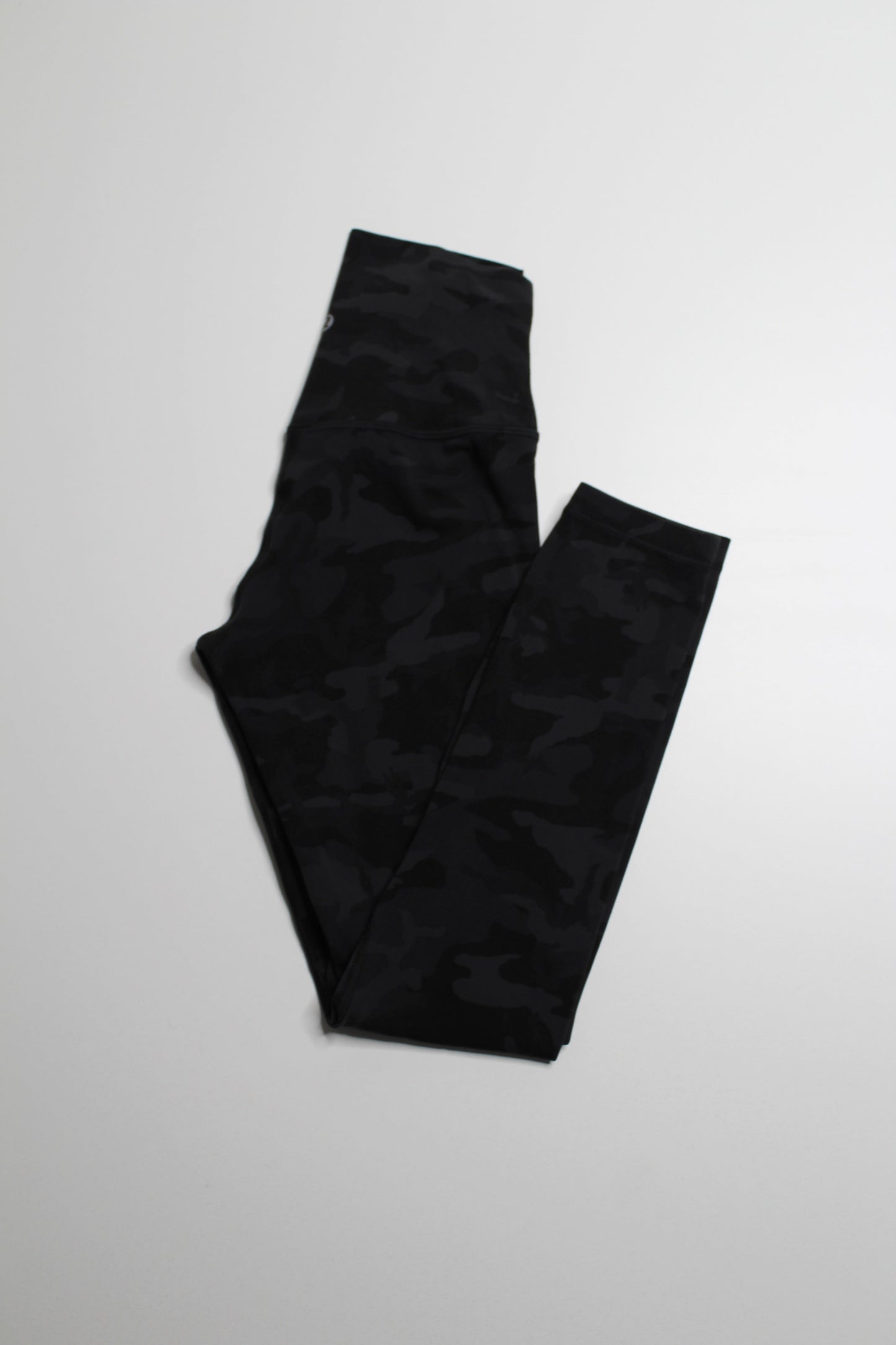 Lululemon 365 heritage black camo ‘align’ legging, size 4 (25”)