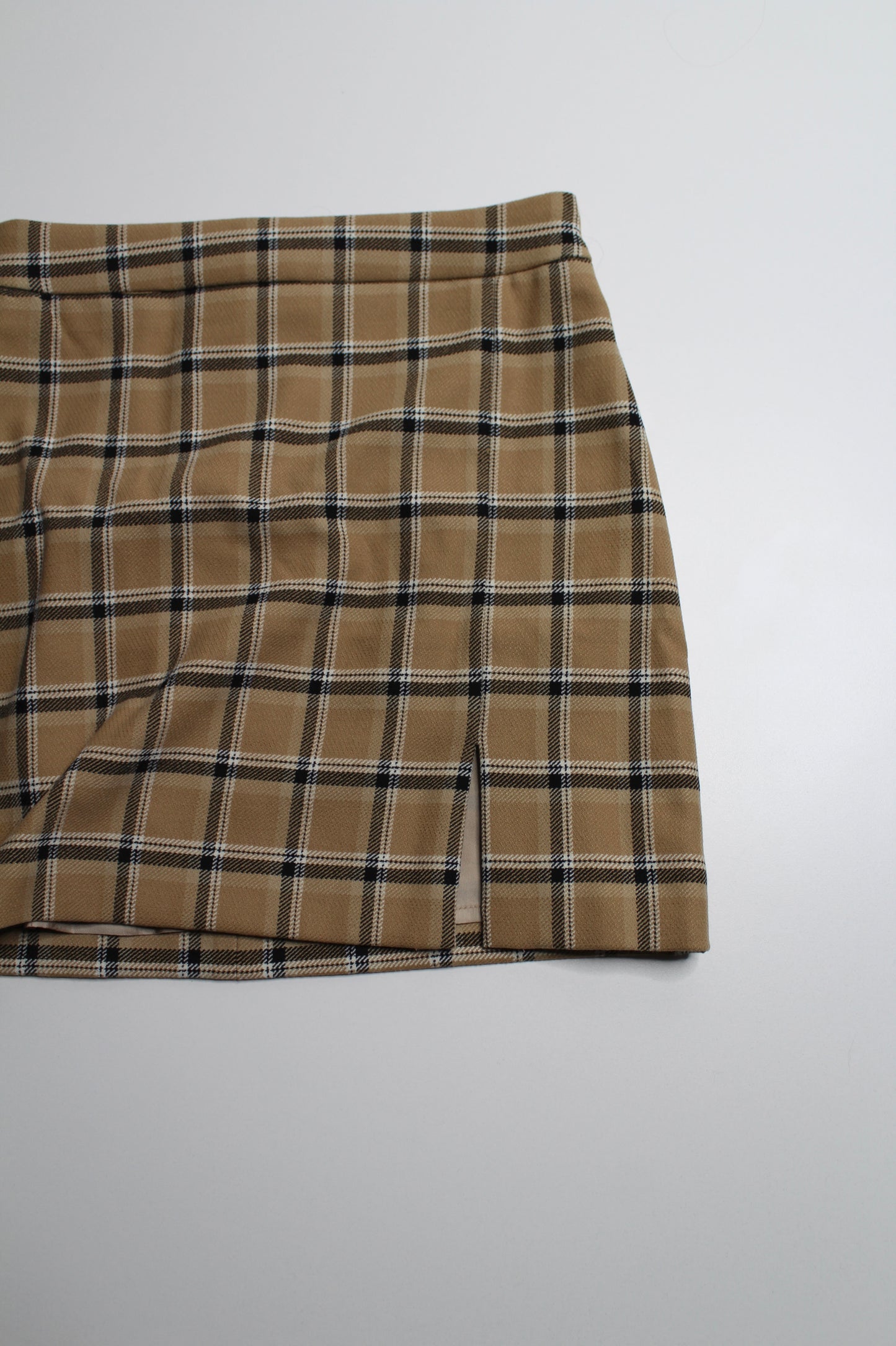 Aritzia Wilfred plaid mini skirt, size 0