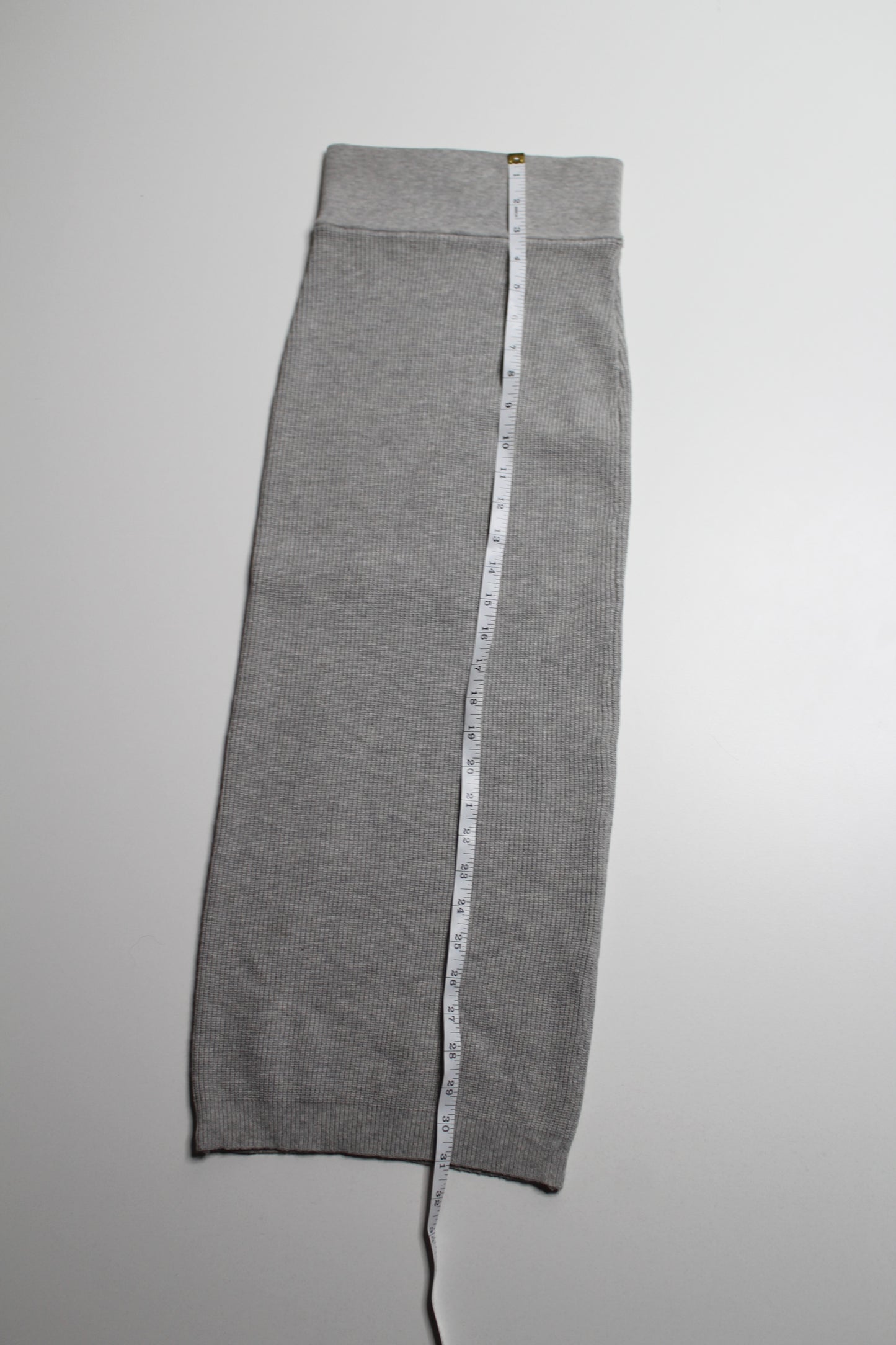 Aritzia grey ribbed tube skirt, size xs