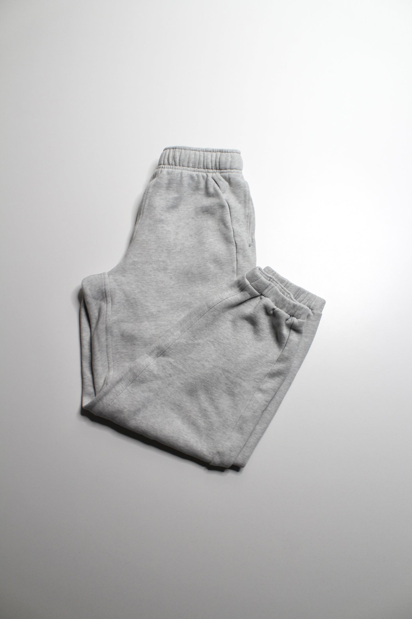 Lululemon scuba  joggers, size xs