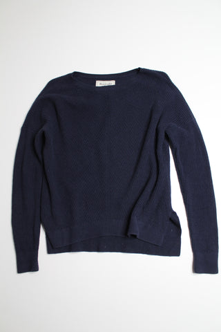Abercrombie & Fitch navy ribbed knit sweater, size xs (loose fit) Price reduced: was $18)
