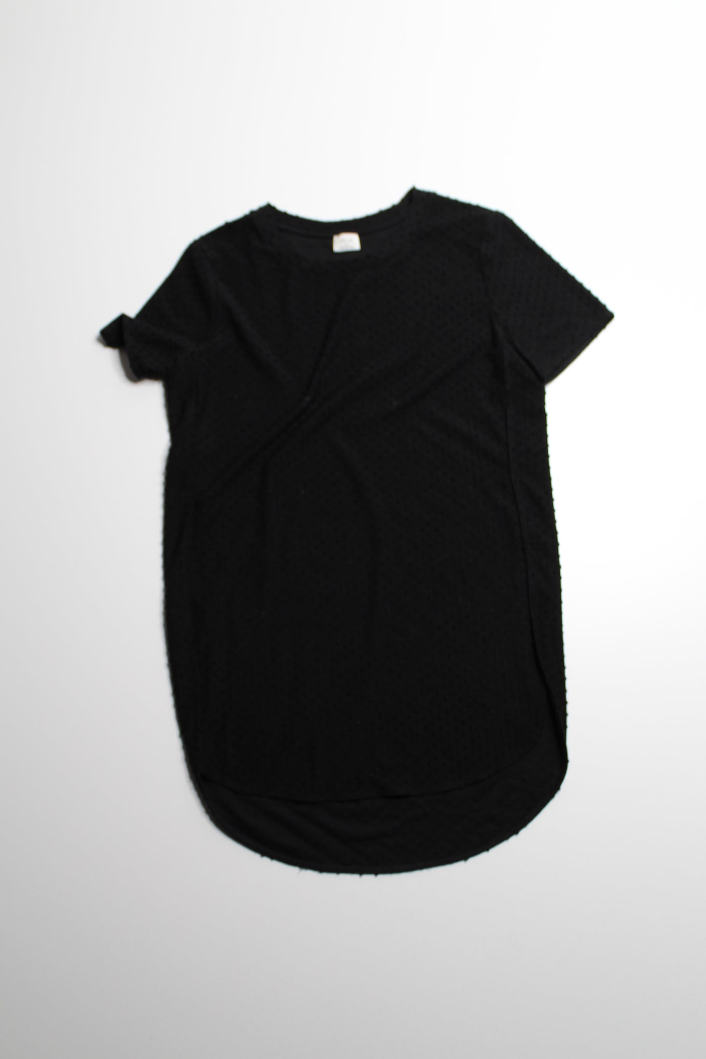 Aritzia Wilfred side split bubble dot t shirt, size xs (loose fit) (additional 50% off)