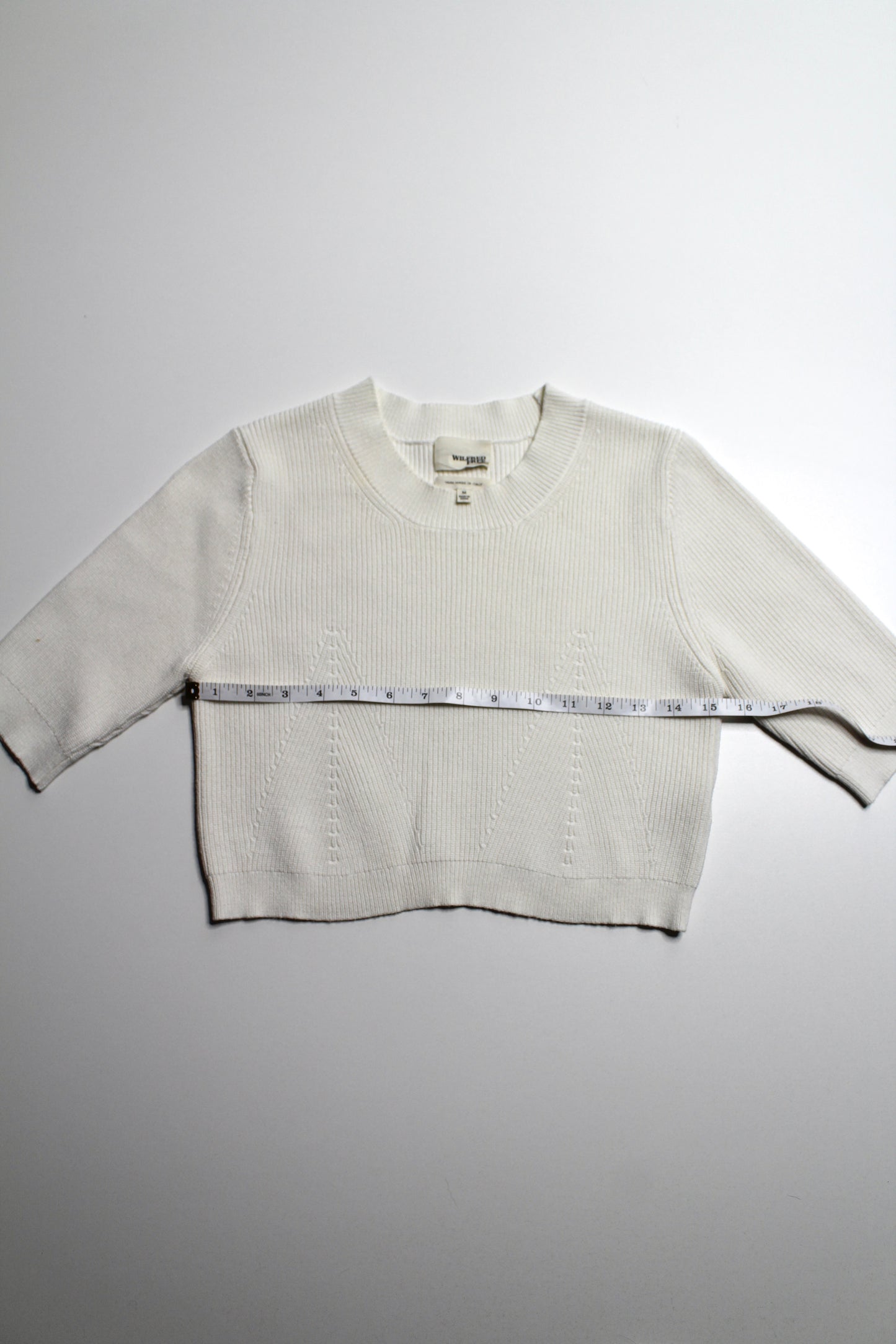 Aritzia Wilfred Free cream cropped knit short sleeve sweater, size medium