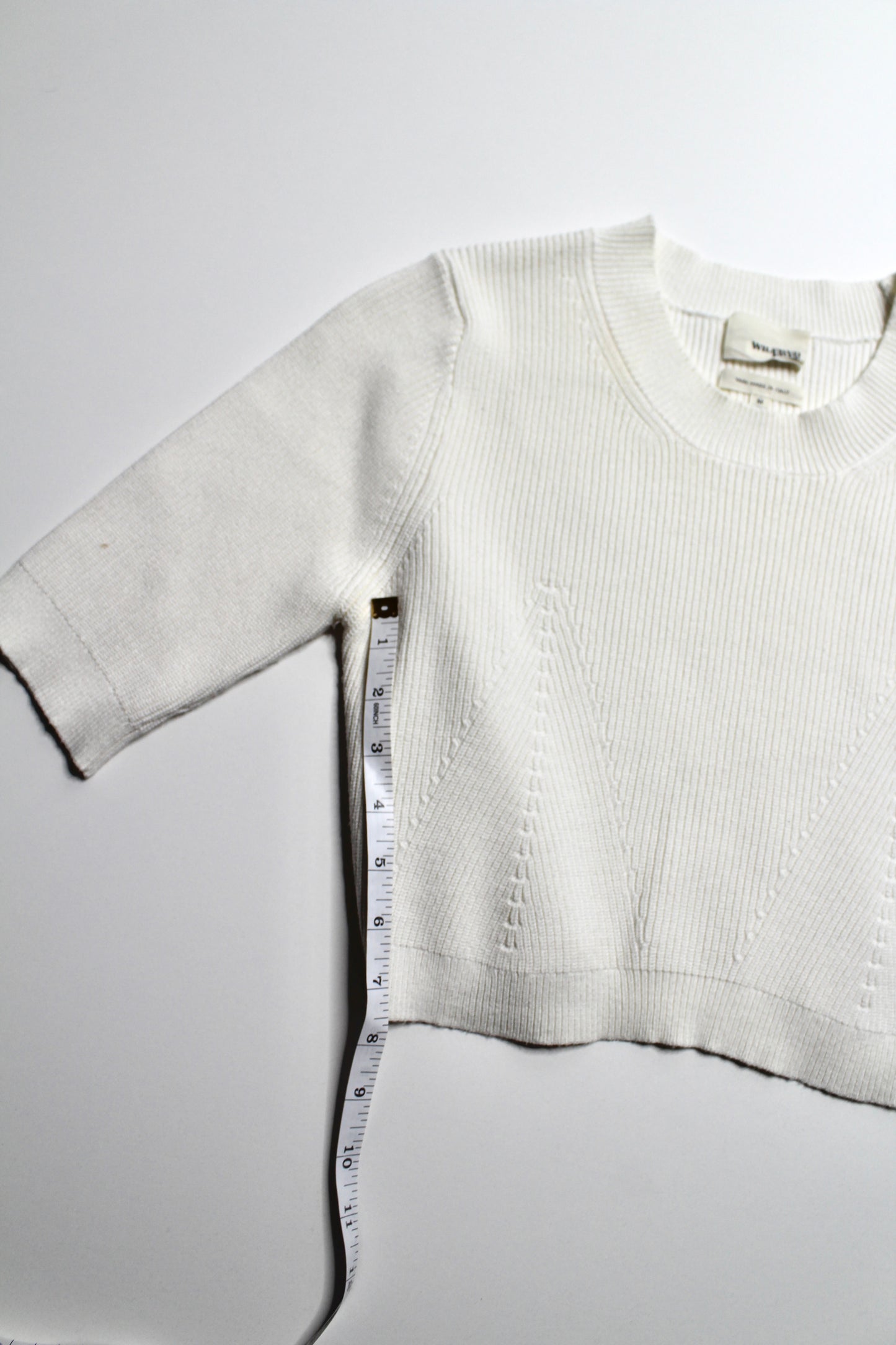 Aritzia Wilfred Free cream cropped knit short sleeve sweater, size medium