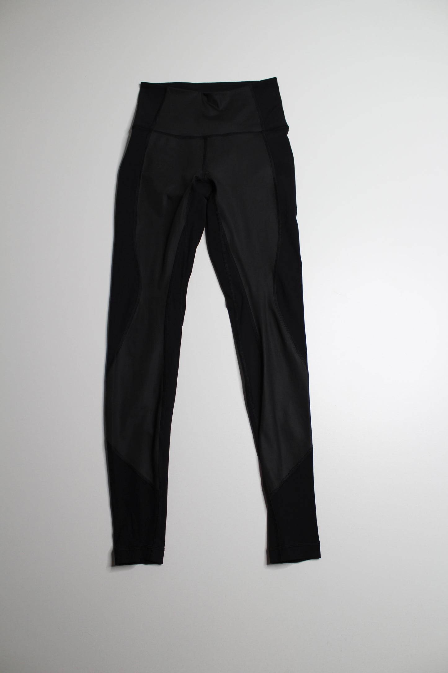 Lululemon black wunder under hi-rise tight, size 4 *sheen (28") (price reduced: was $58)