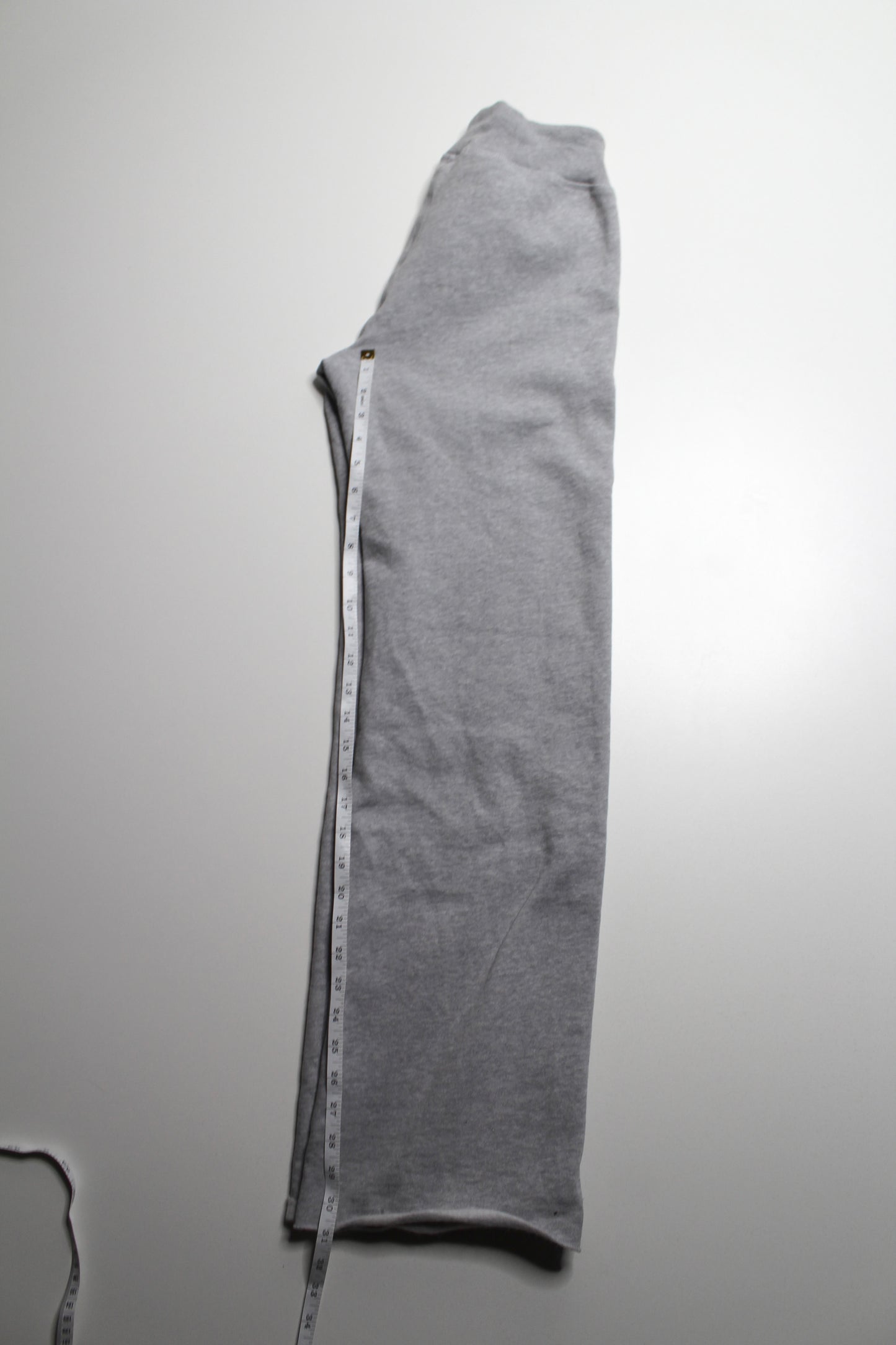 Harlow mid rise wide leg/flare jogger, size xs