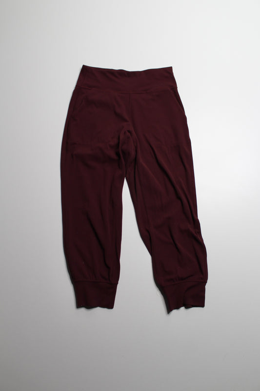 Lululemon merlot ‘align’ crop jogger, size 6 (23”) (was $30) *flaw
