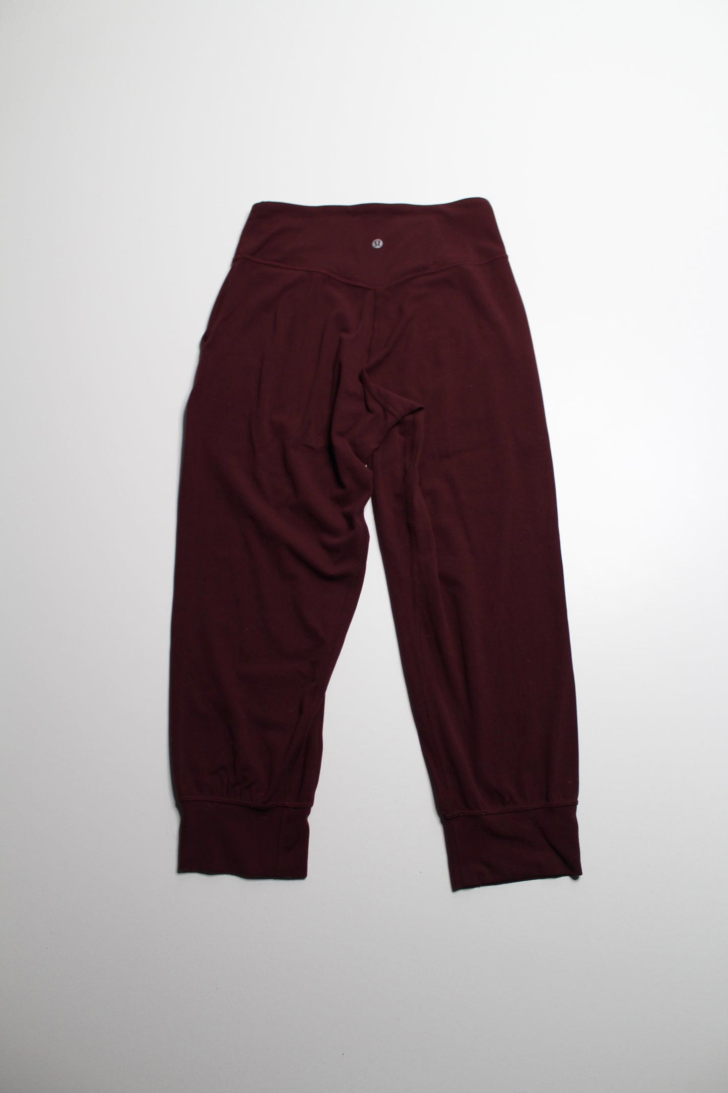 Lululemon merlot ‘align’ crop jogger, size 6 (23”) (additional 50% off)