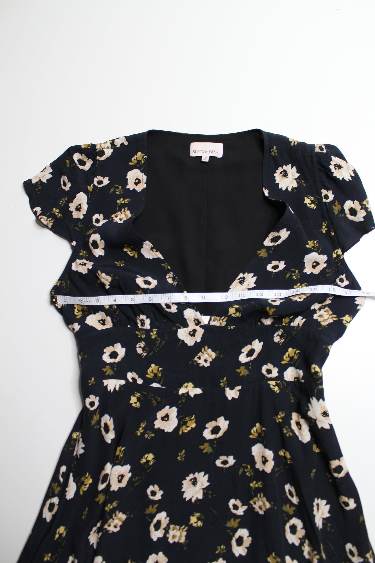 Aritzia Sunday Best floral open back dress, size 10