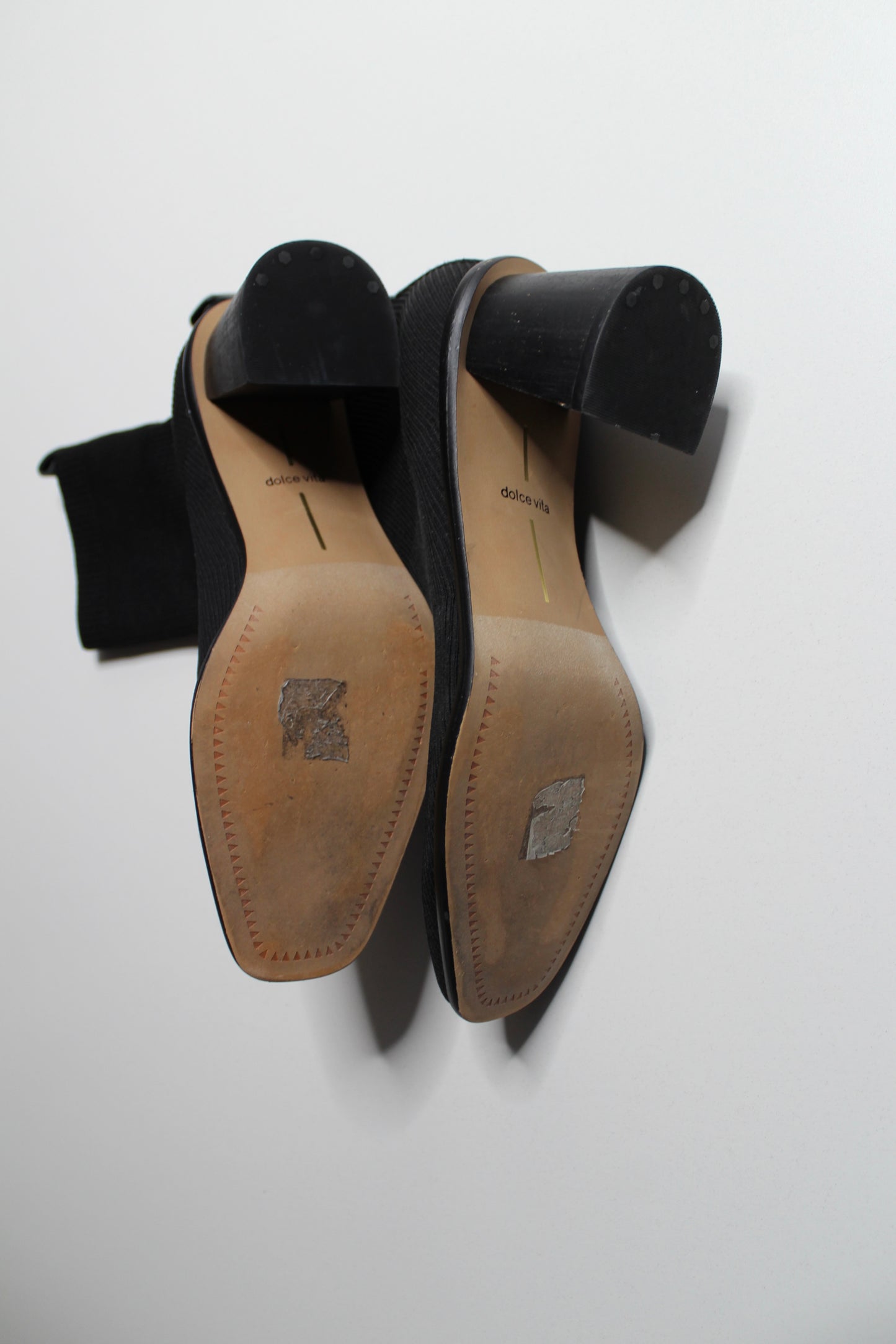 Dolce Vita black ribbed square toe boot, size 8