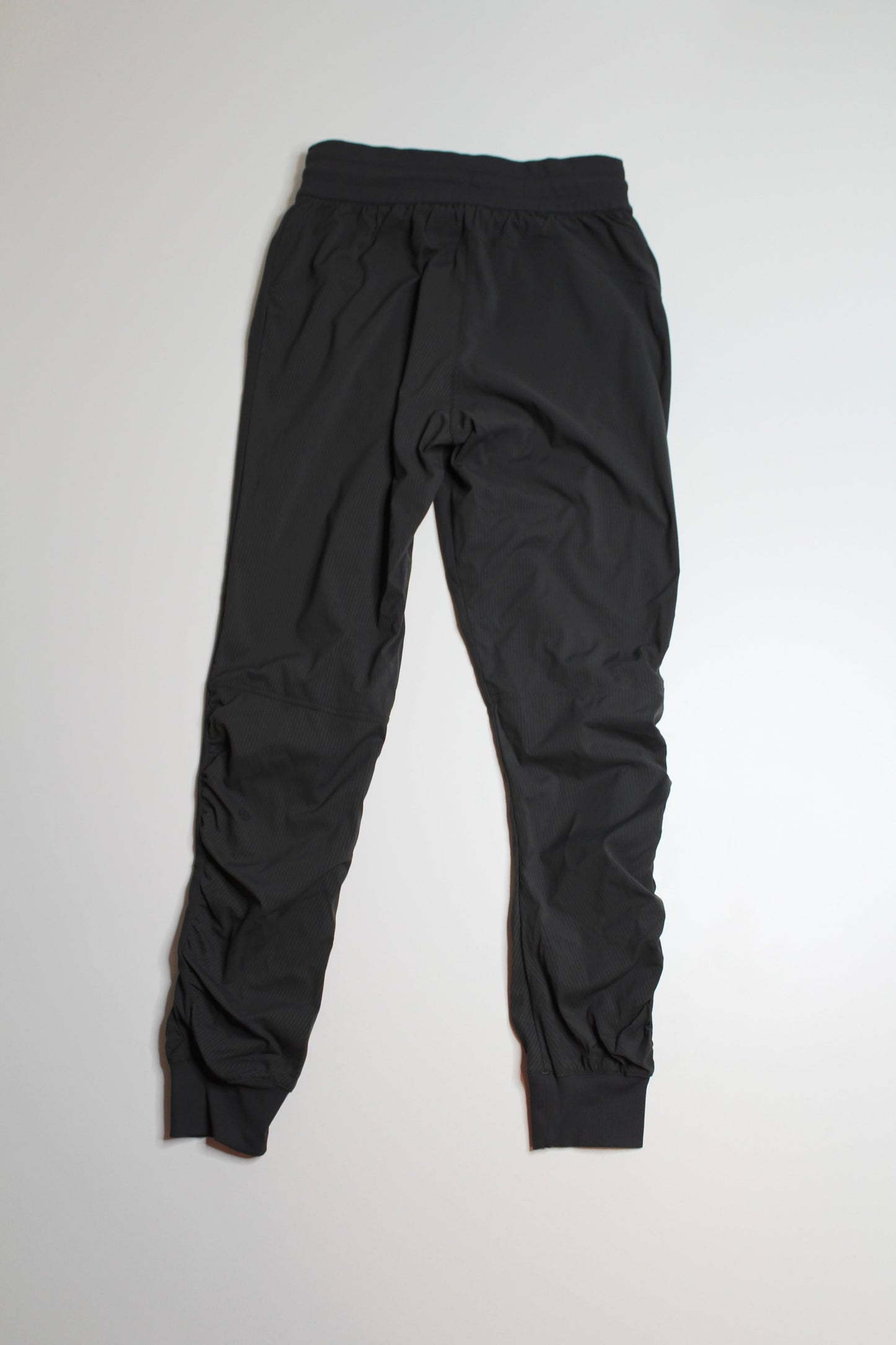 Lululemon graphite grey ‘beyond the studio’ jogger, size 6