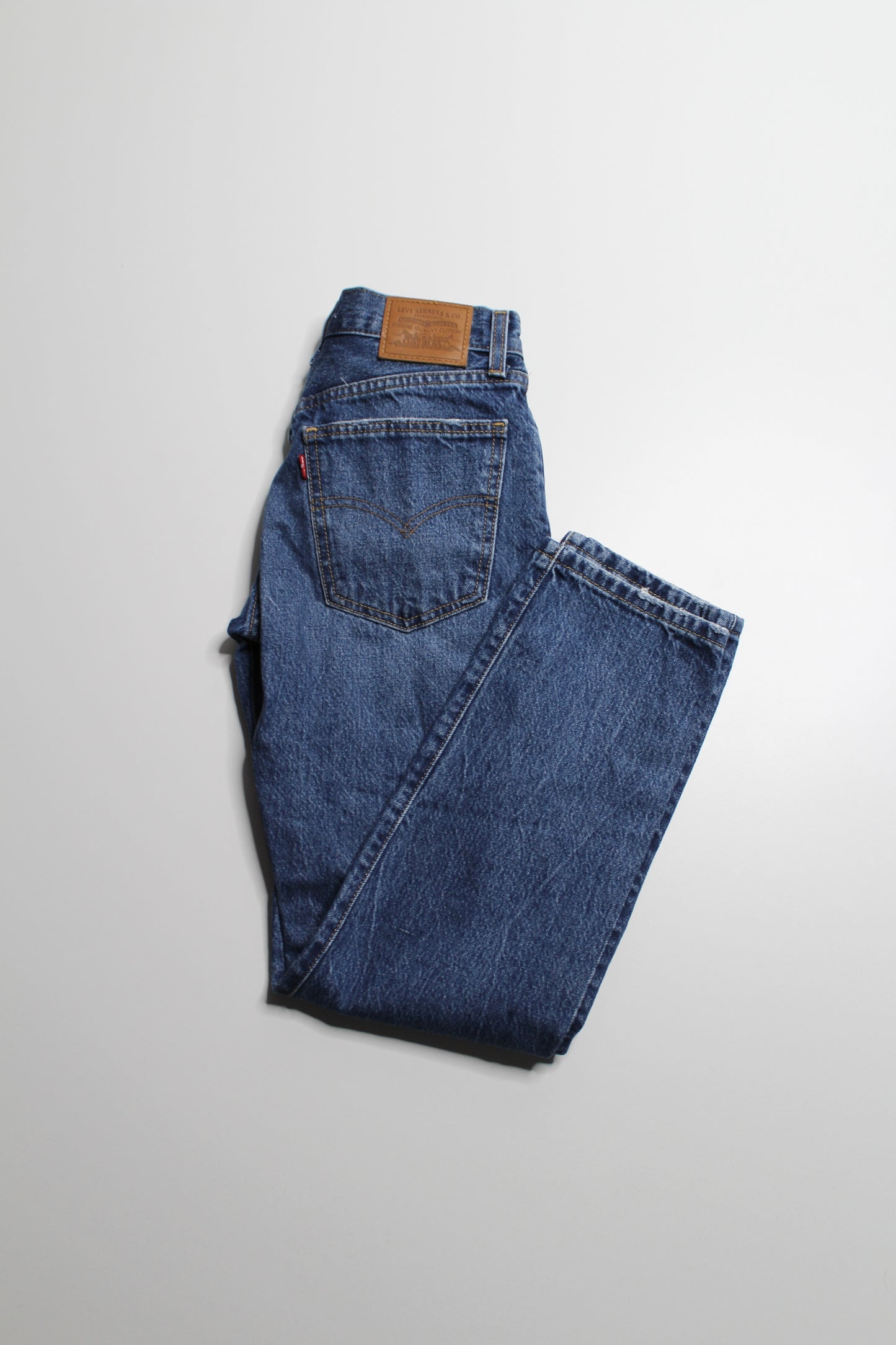 Levi's hi-rise ‘middy straight leg’ jeans, size 24