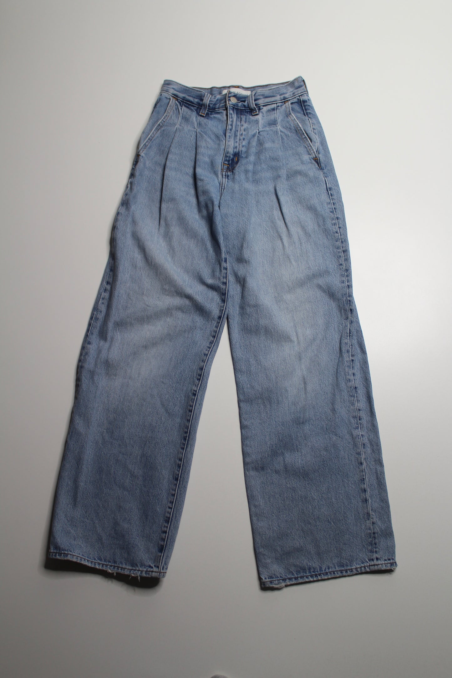 Aritzia Denim Forum ‘Belinda high rise wide leg’ jeans, size 25 (30L)